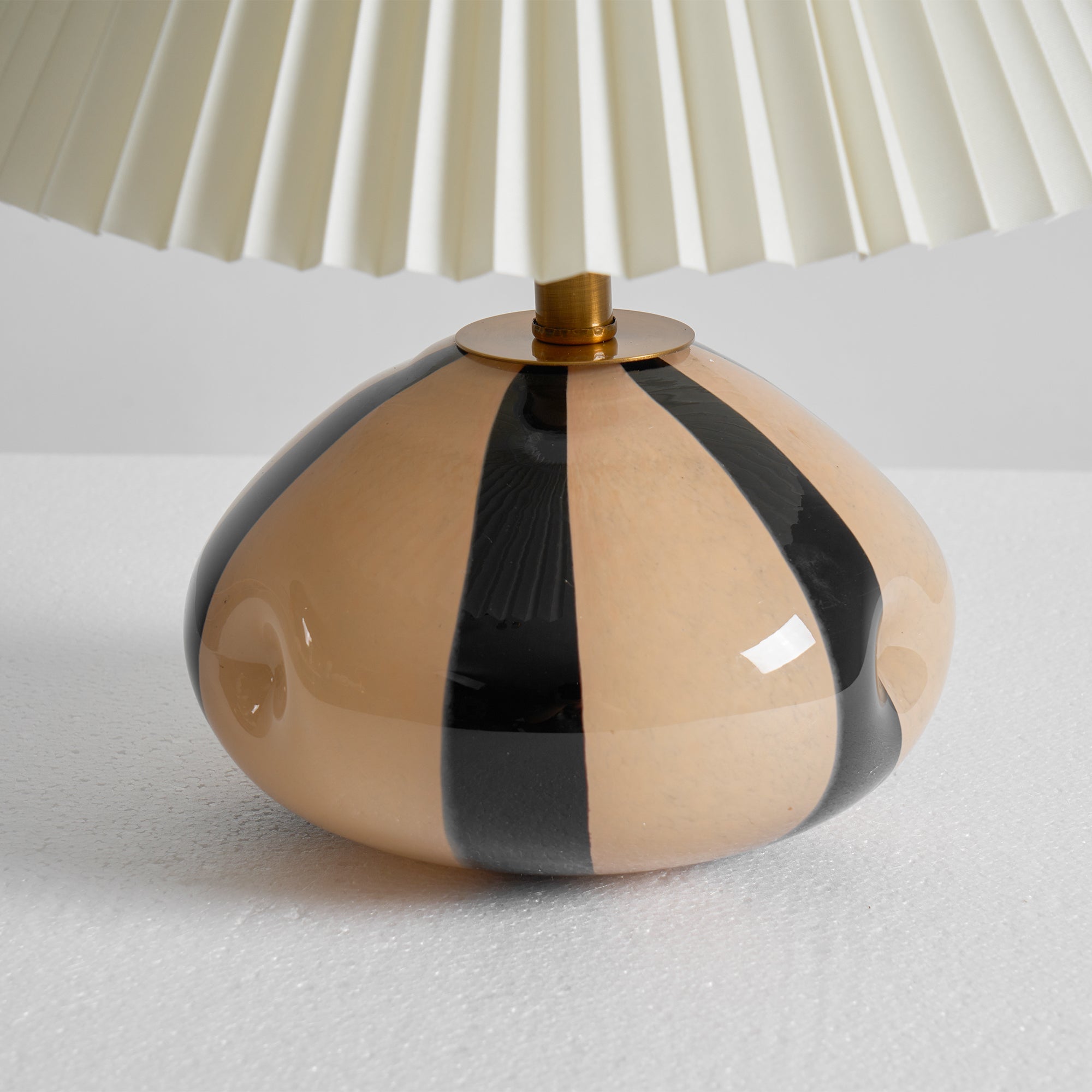 Orilo Pleated Table Lamp