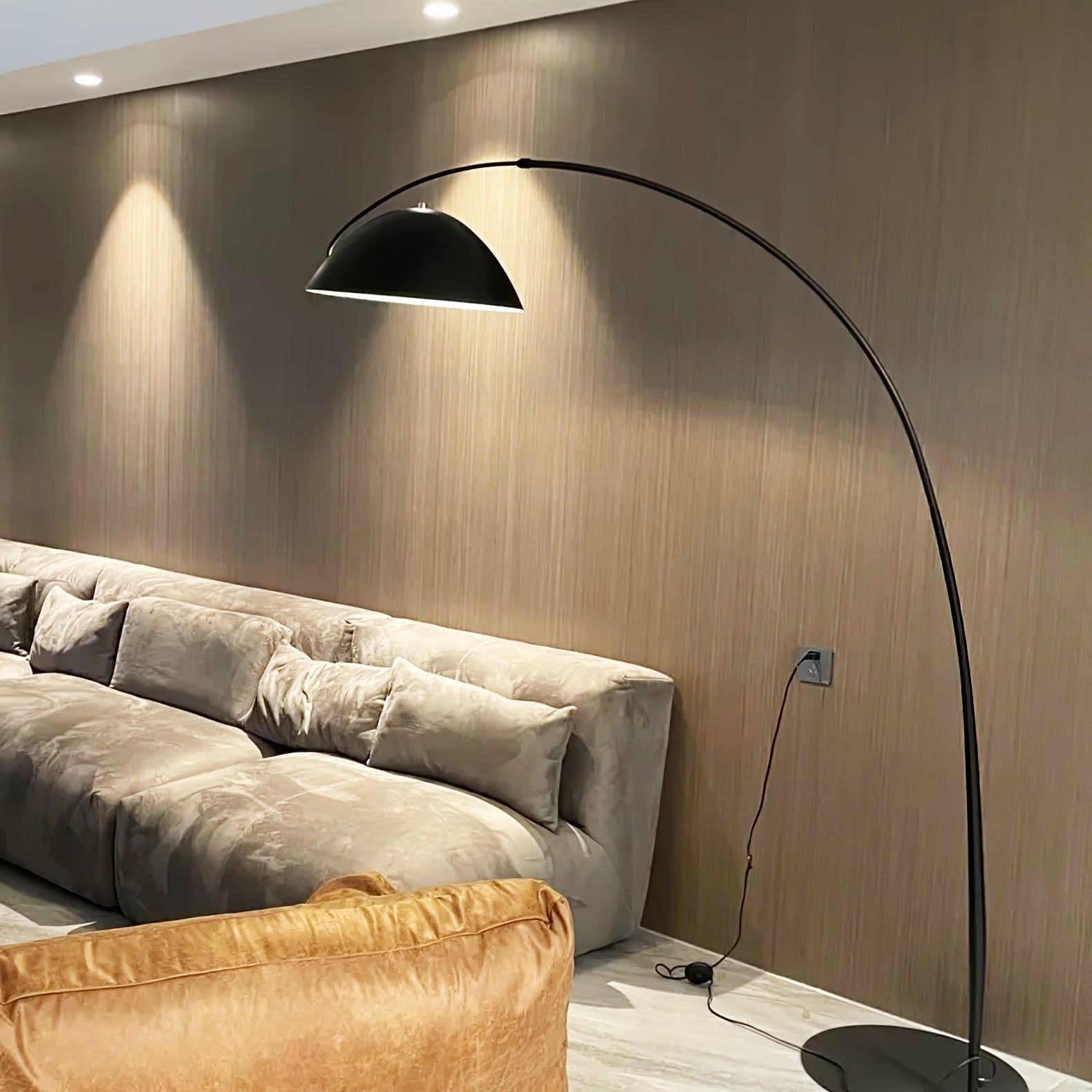 Deli Arc Floor Lamp