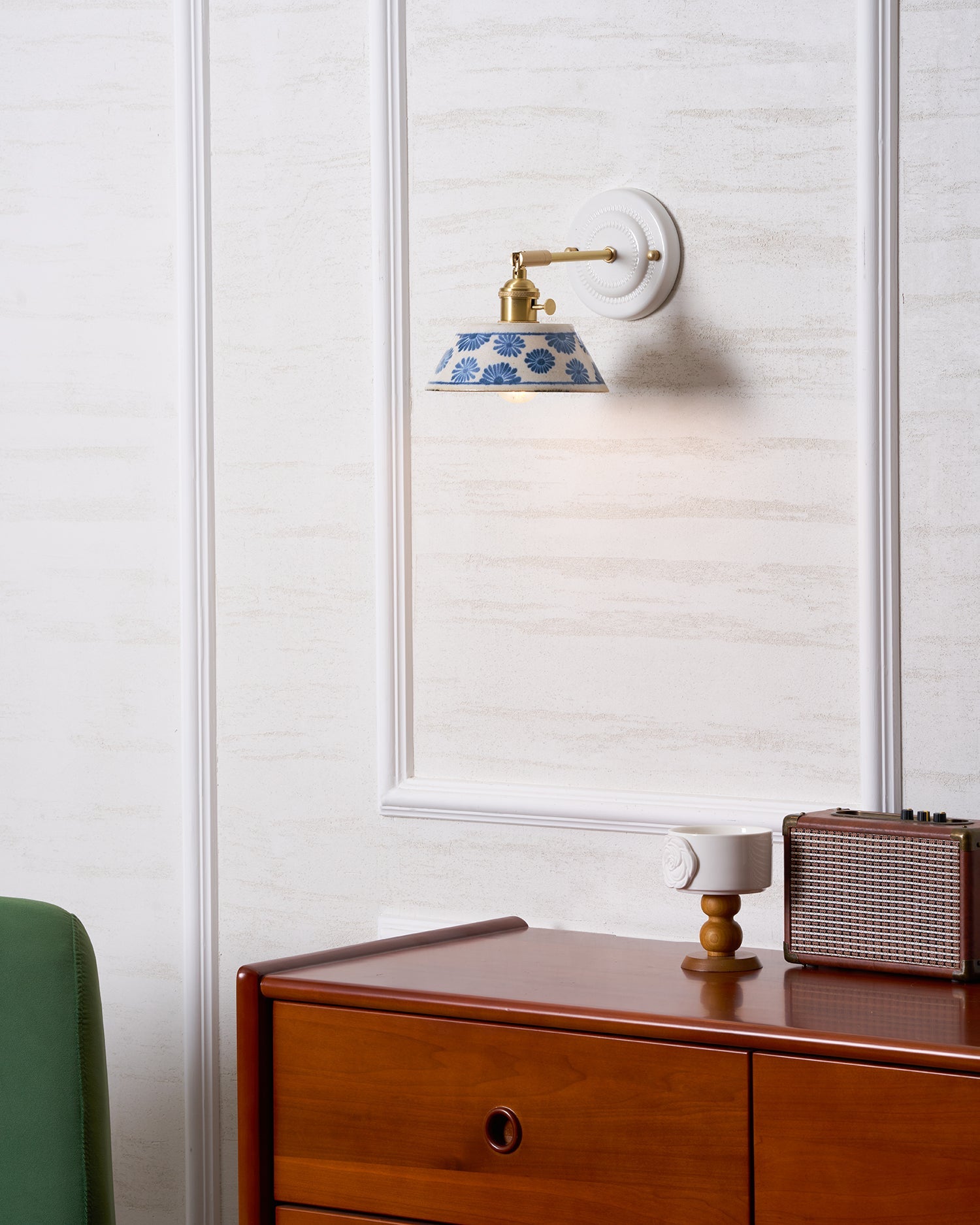 Belu Wall Light
