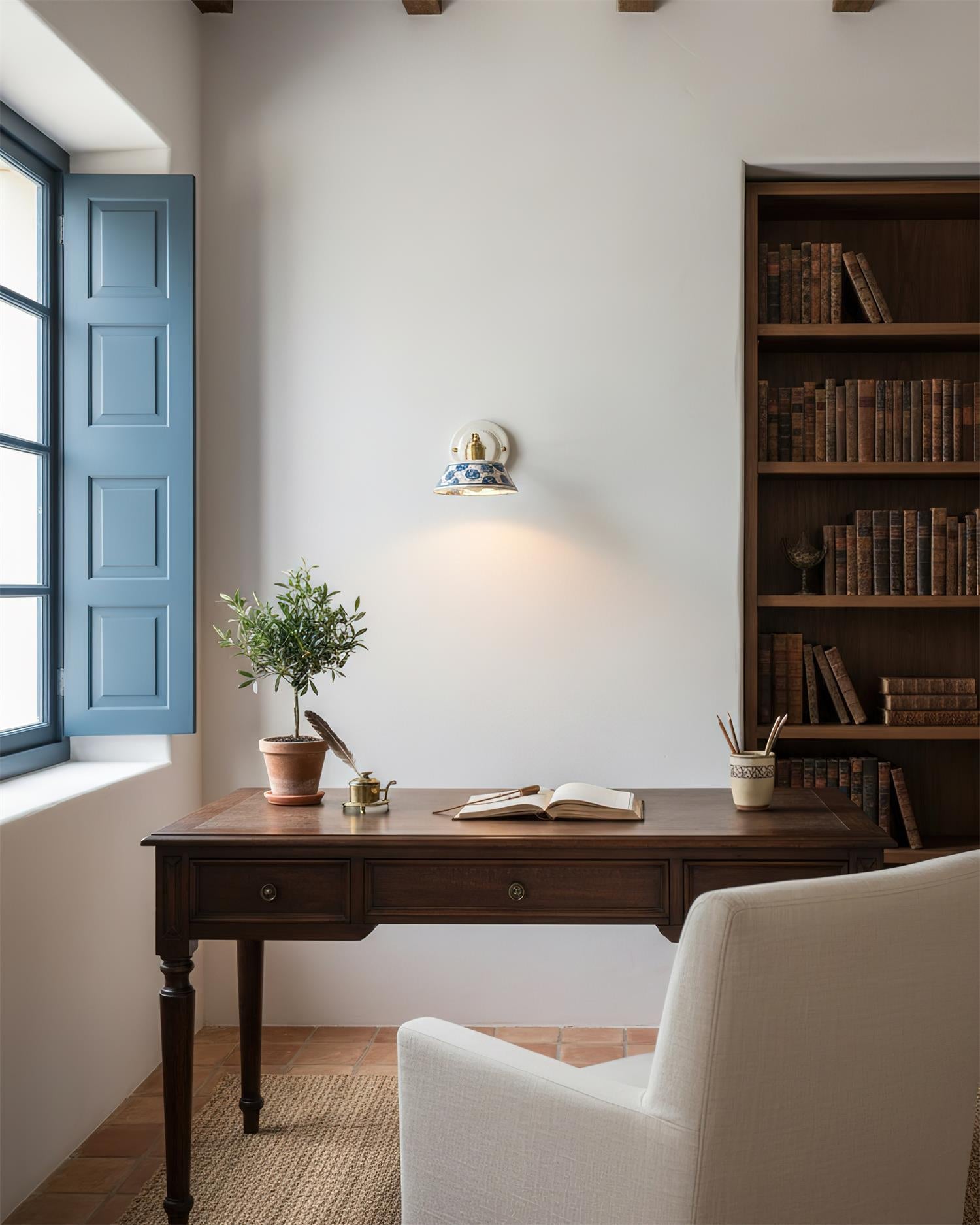 Belu Wall Light
