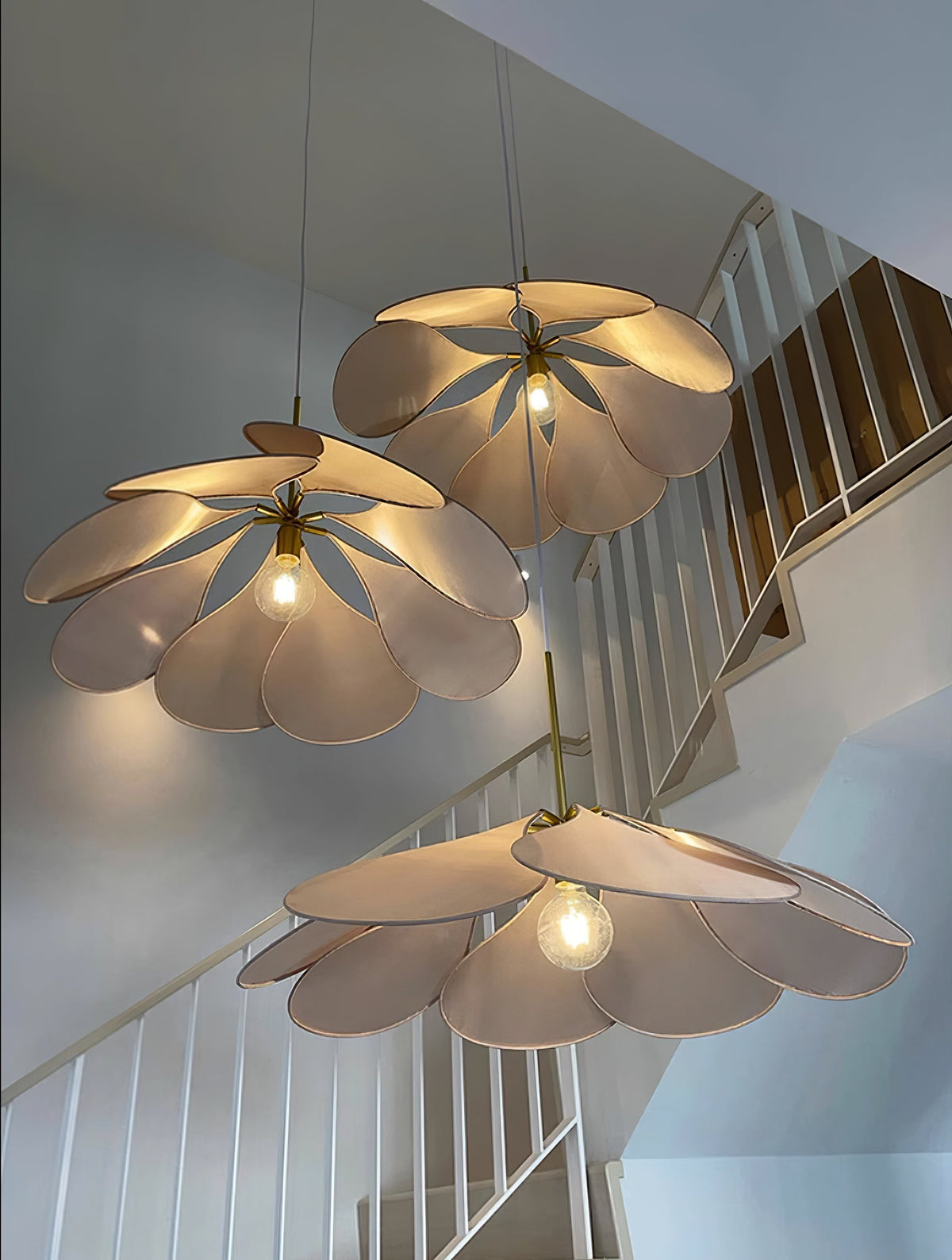 Foxli Petal Pendant Light