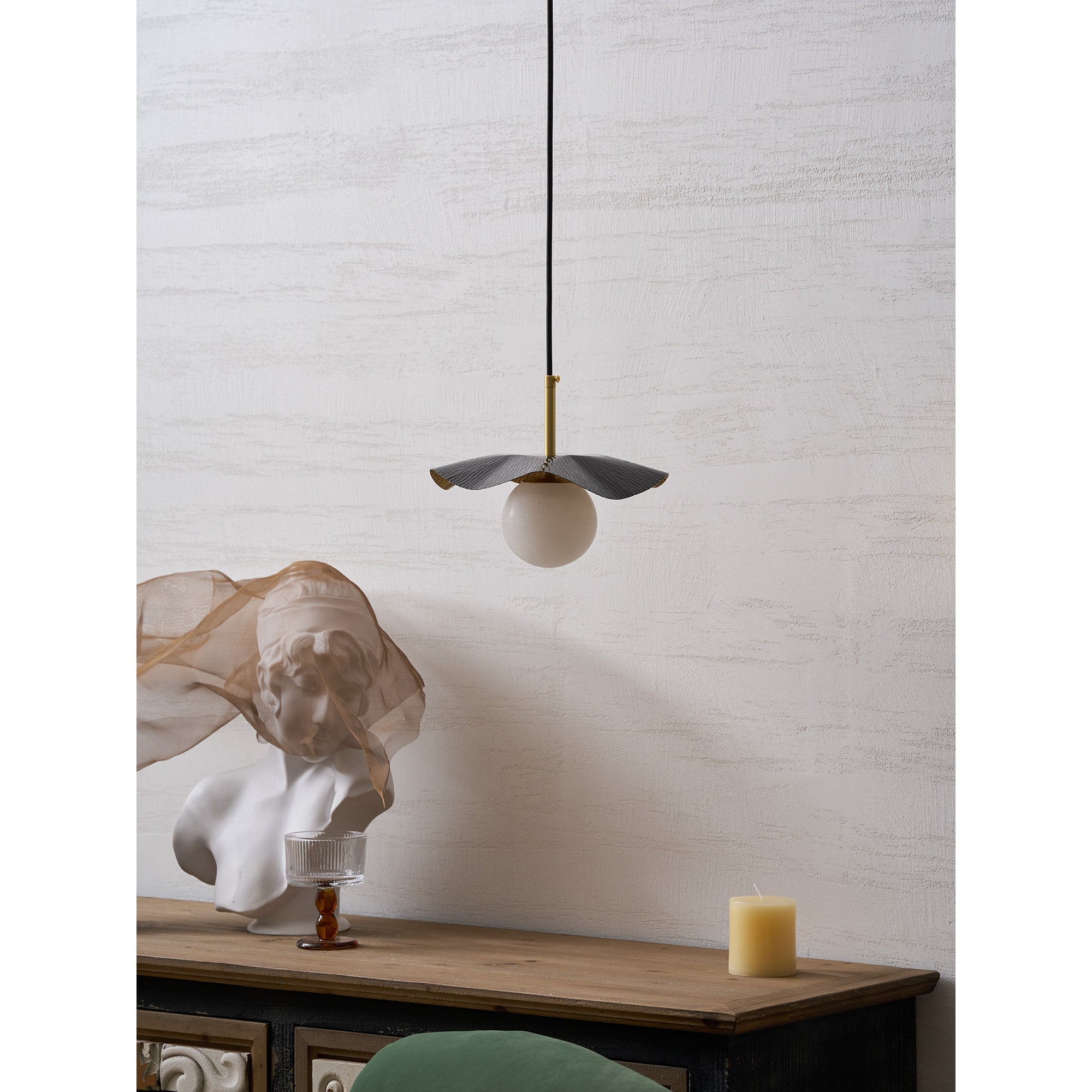 Haleve Pendant Light