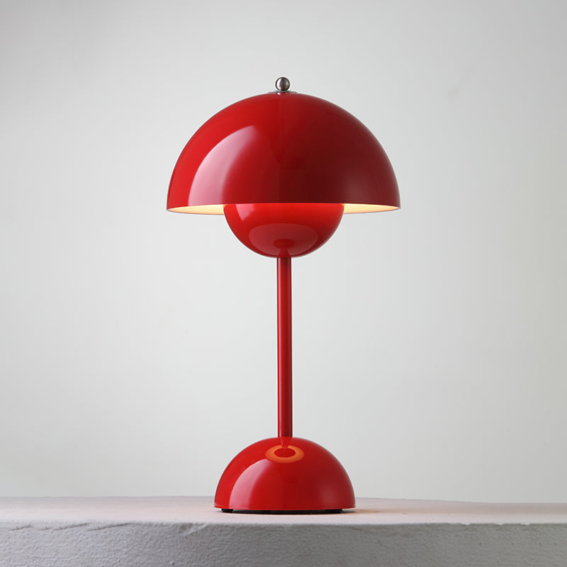 Elenva Outdoor Table Lamp