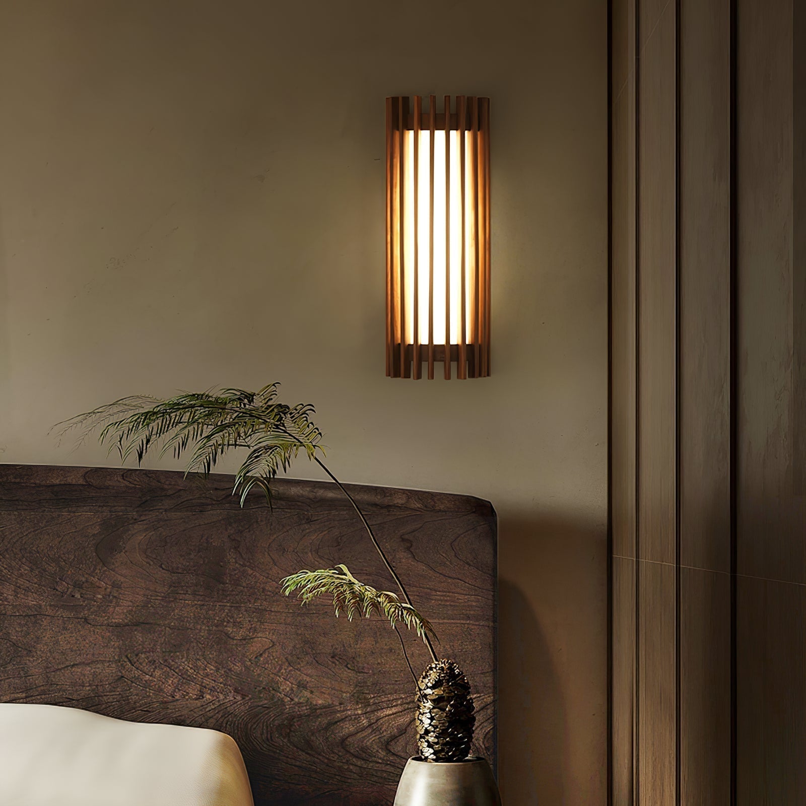 Wynenio Wall Light