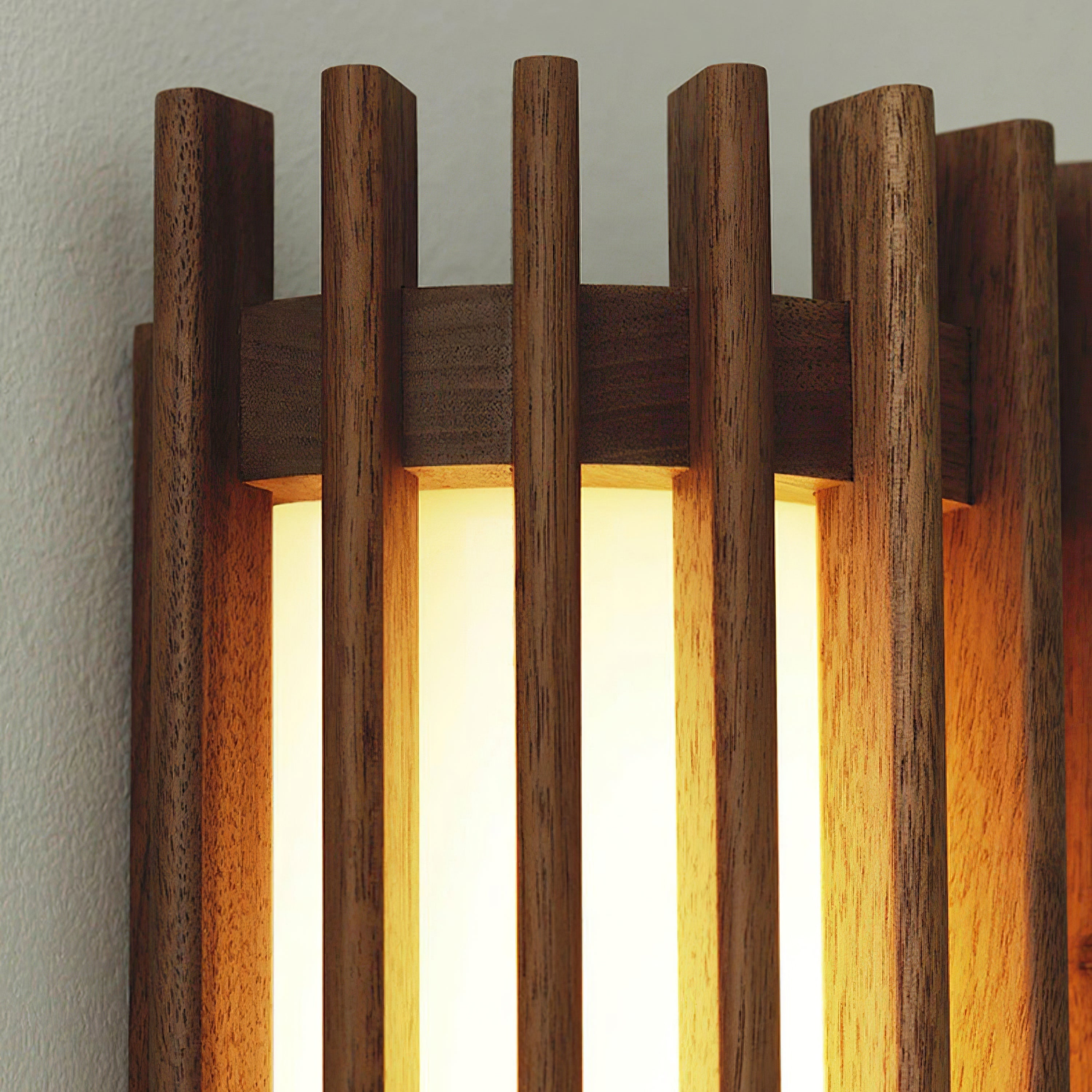 Wynenio Wall Light
