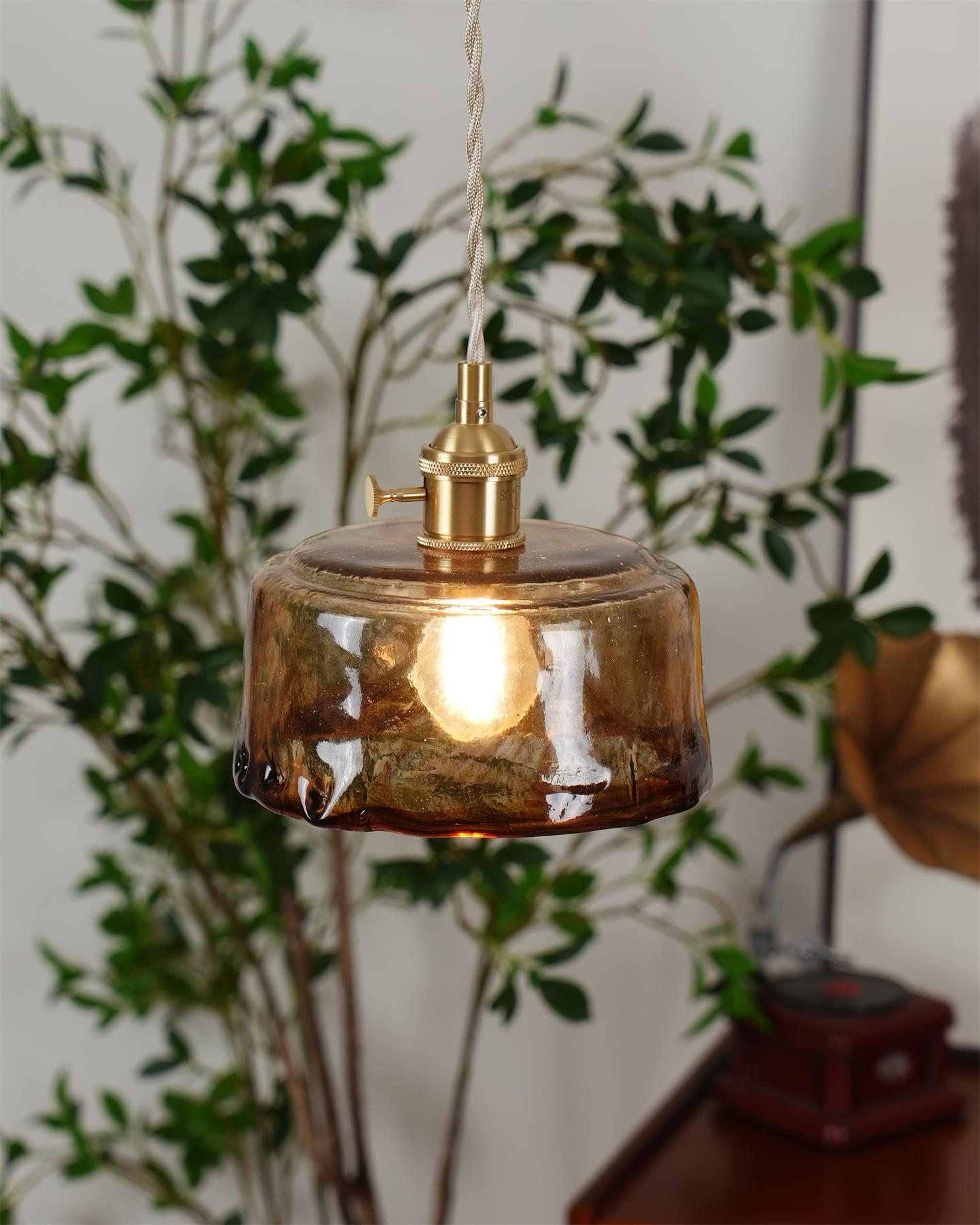 Rileon Pendant Light