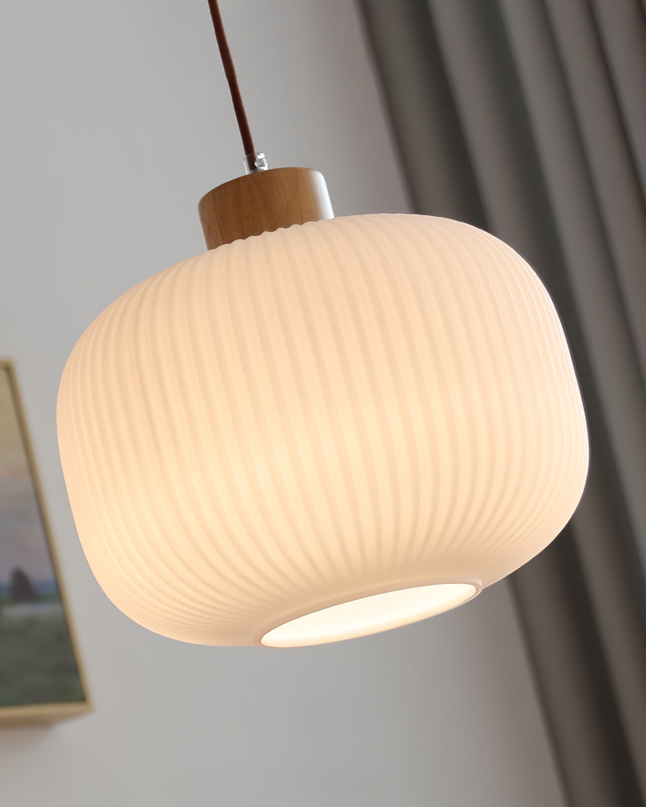 Finwyn Ribbed Pendant Light