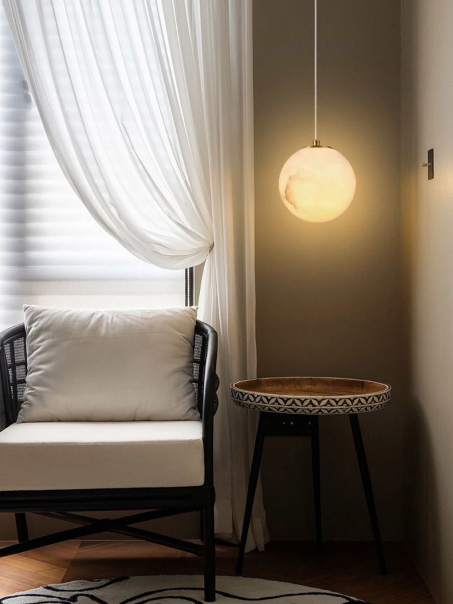 Paloisa Globe Pendant Light