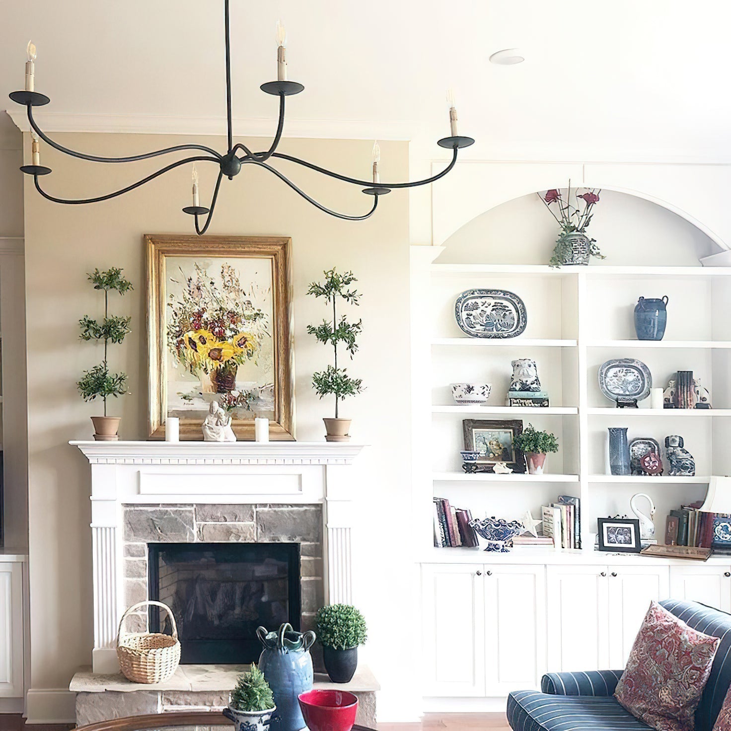 Solyn Chandelier