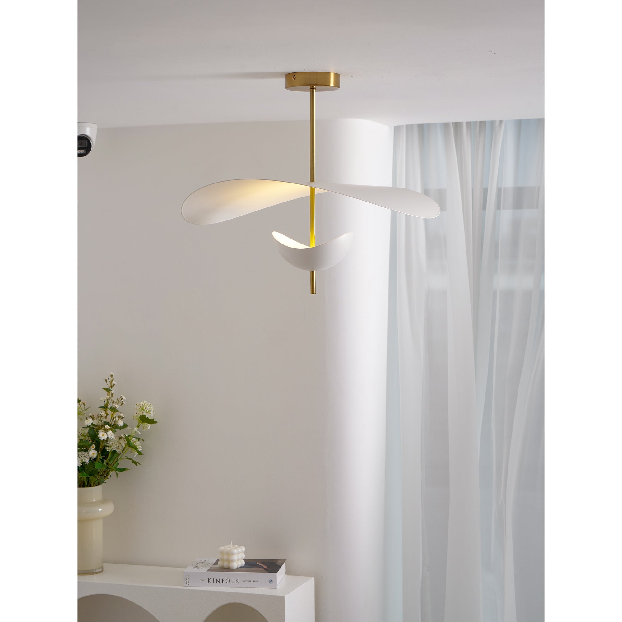 Glenii Sculptural Pendant Light