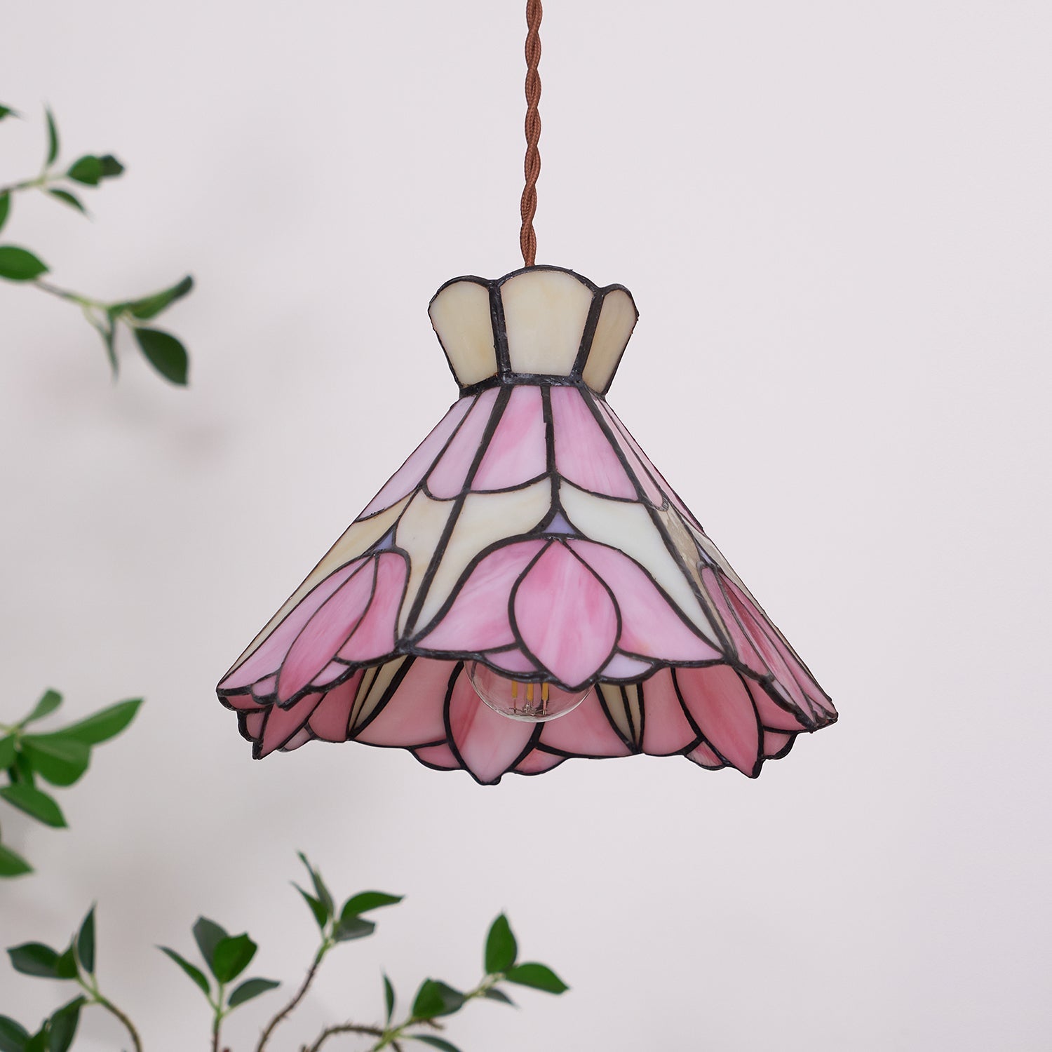 Lecoaris Tiffany Pendant Light