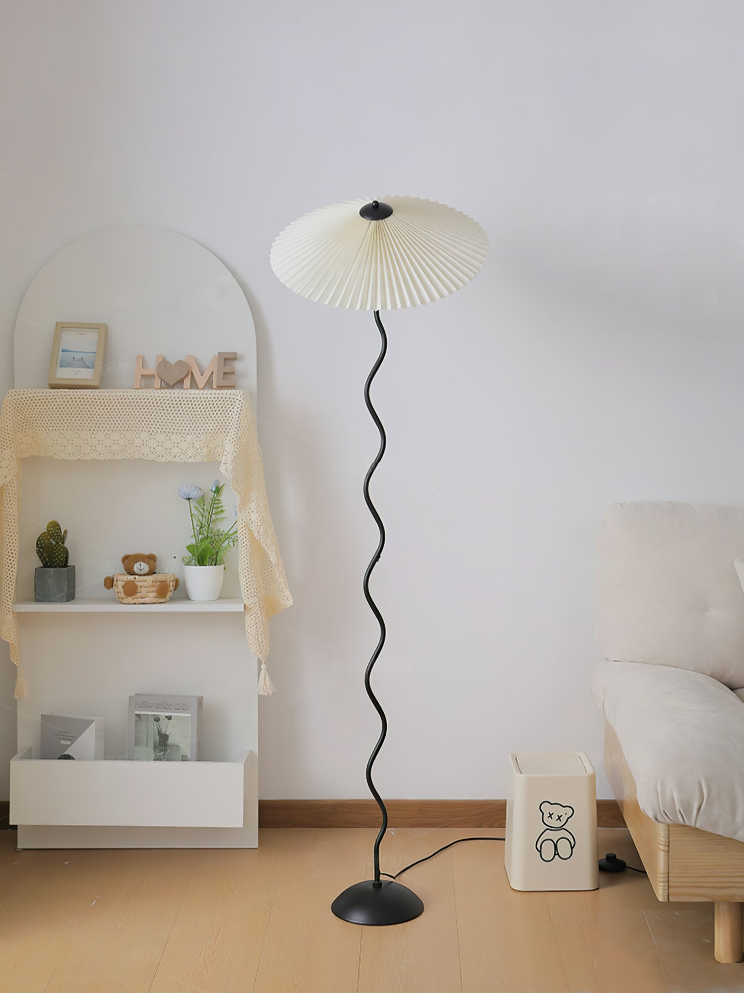 Doveorio Wavy Floor Lamp