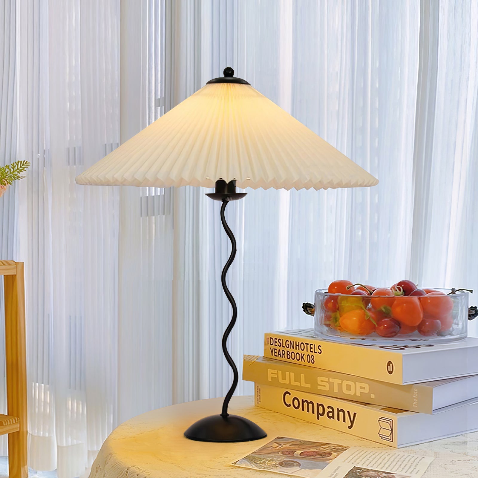 Rion Wavy Table Lamp