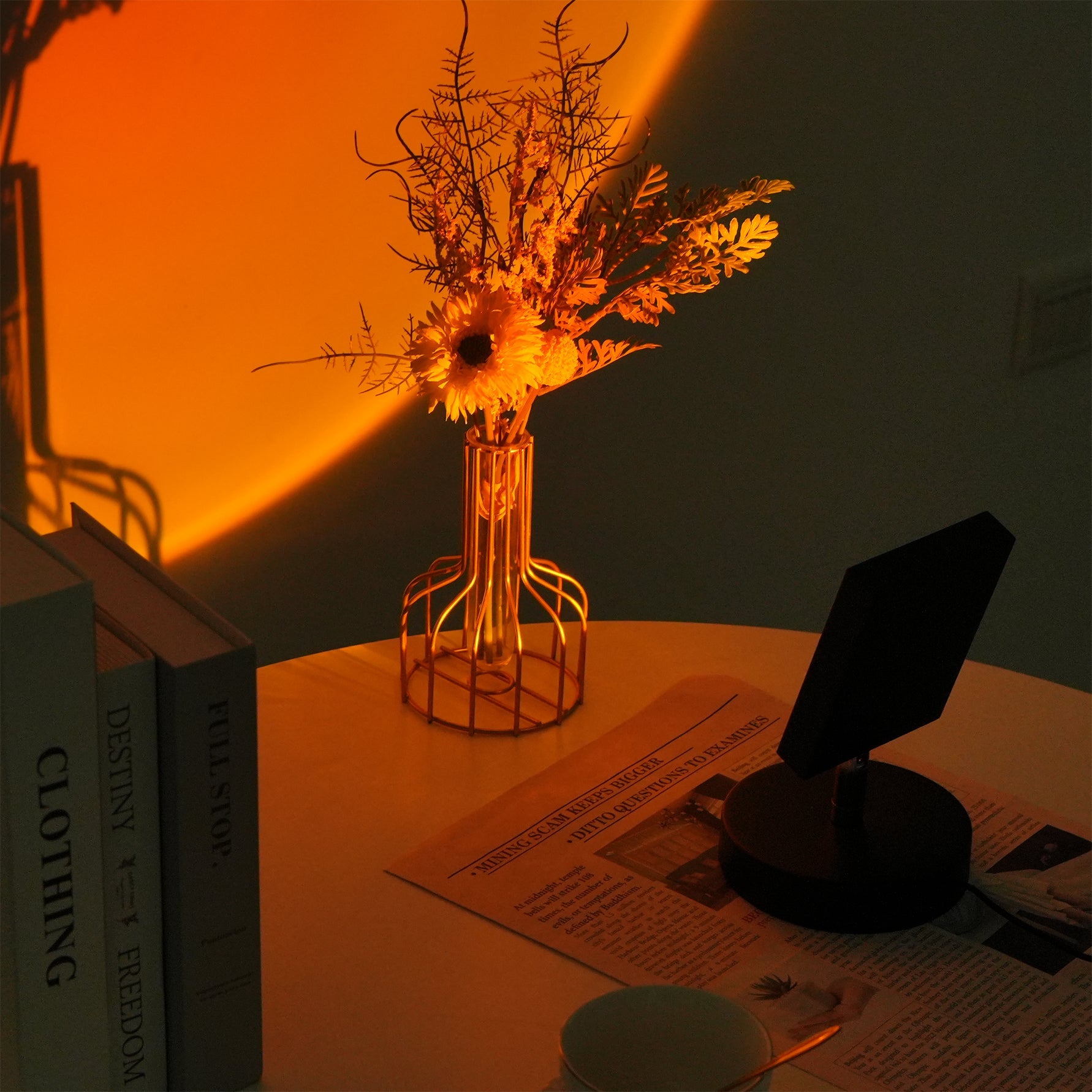 Elioum Table Lamp