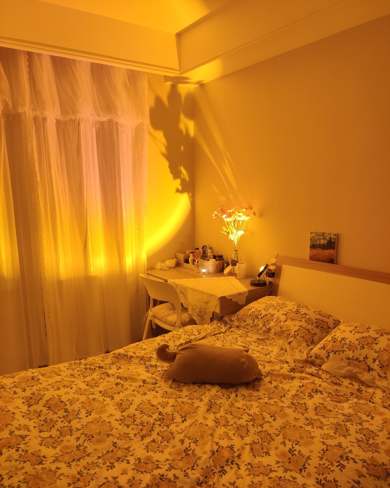 Elioum Table Lamp
