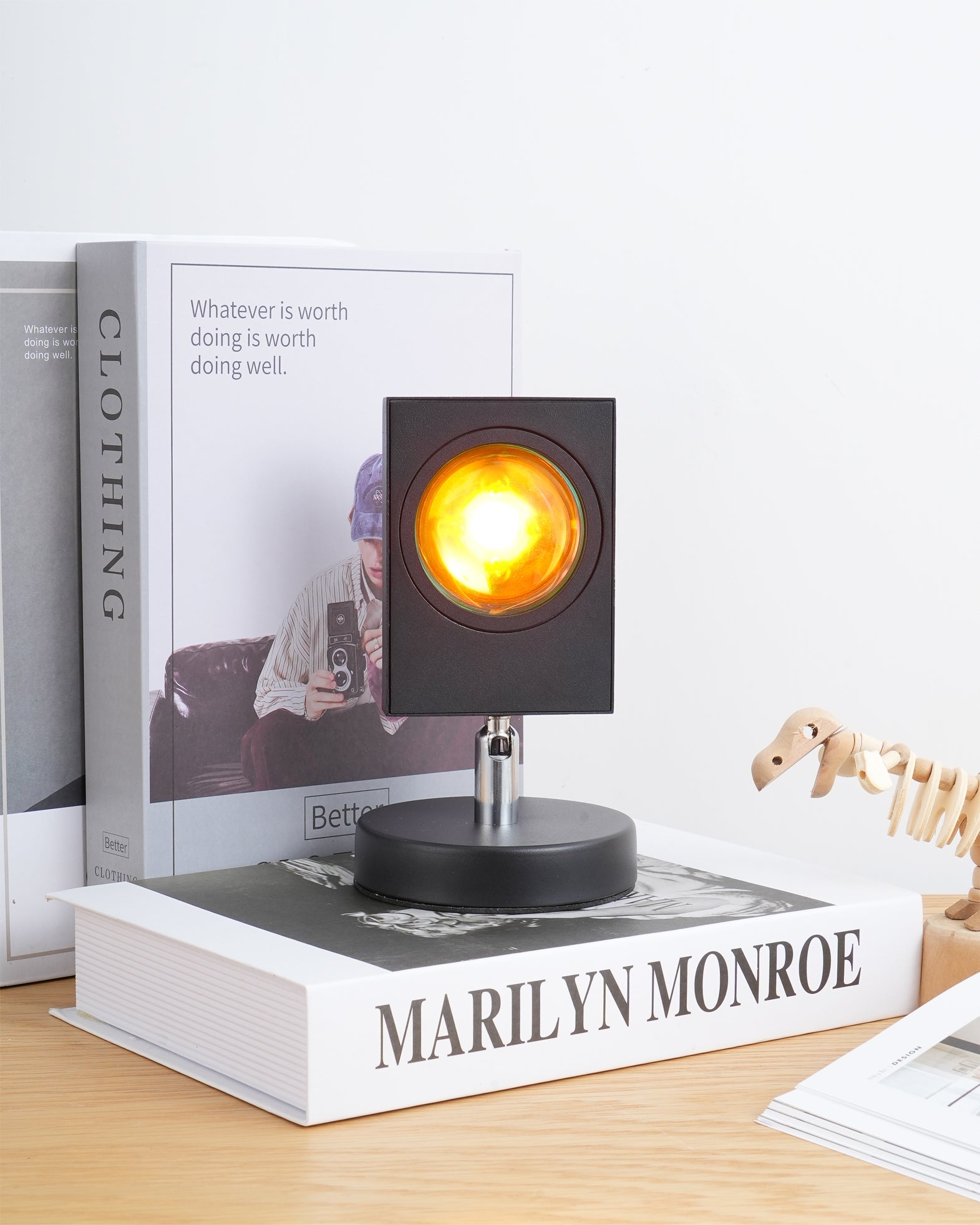 Elioum Table Lamp