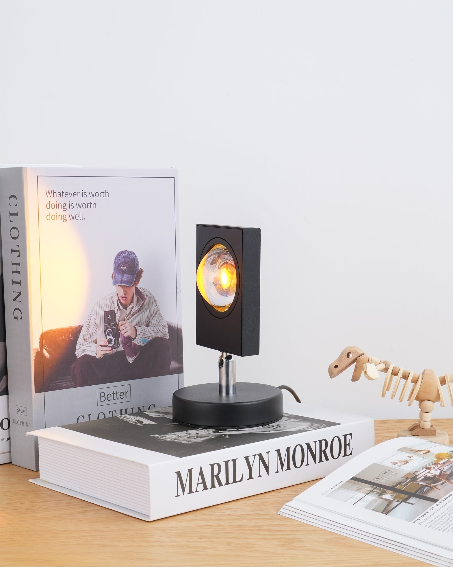 Elioum Table Lamp