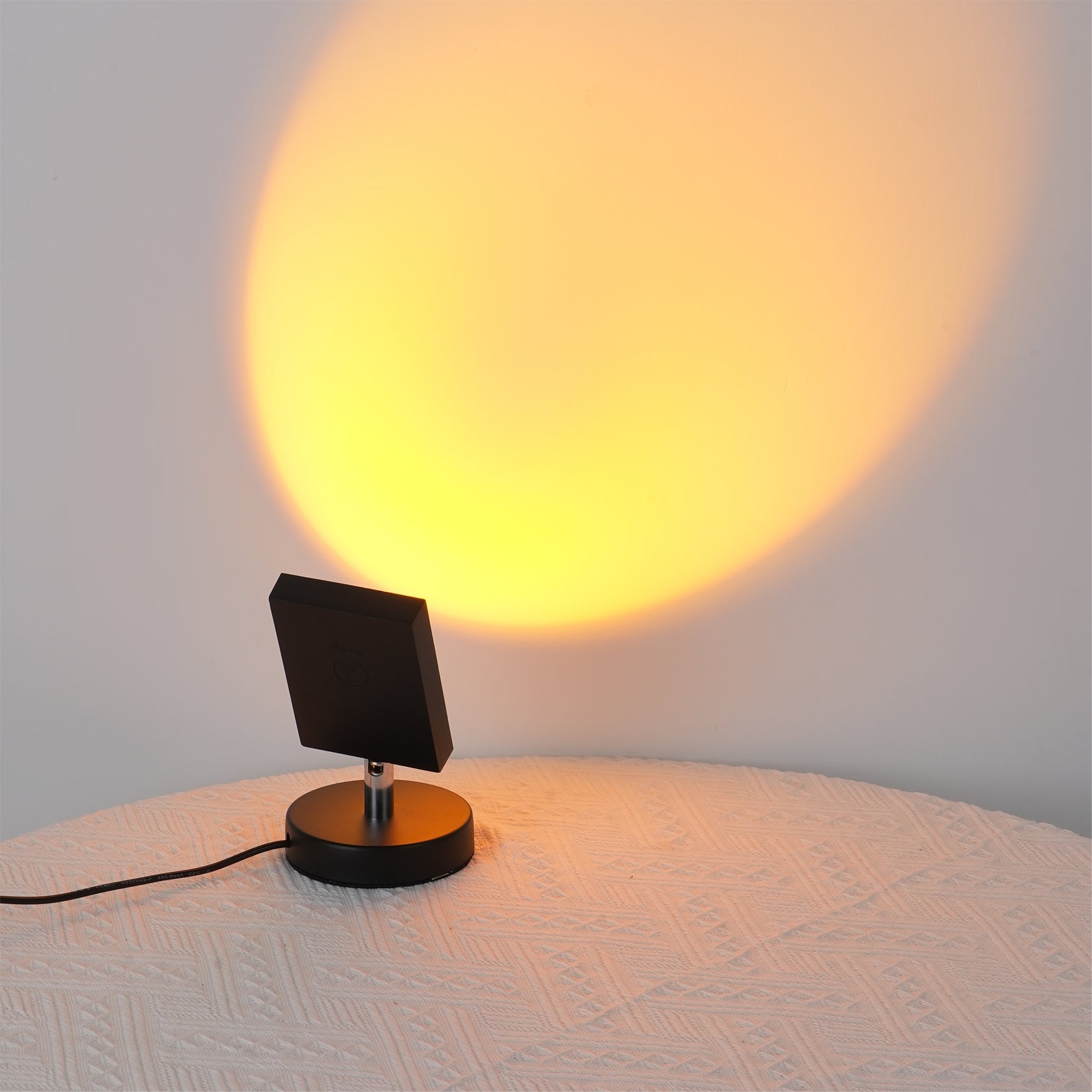 Elioum Table Lamp
