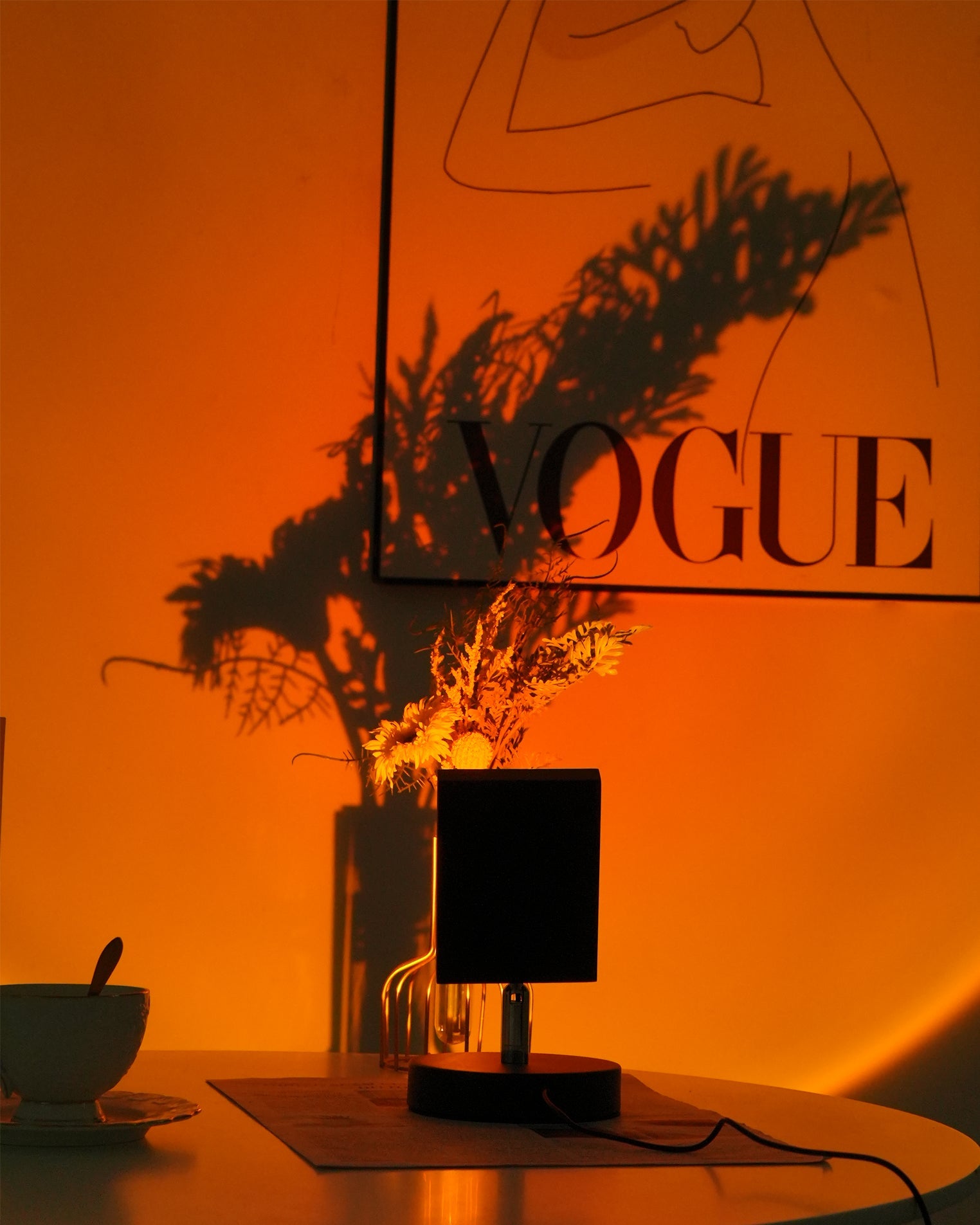 Elioum Table Lamp