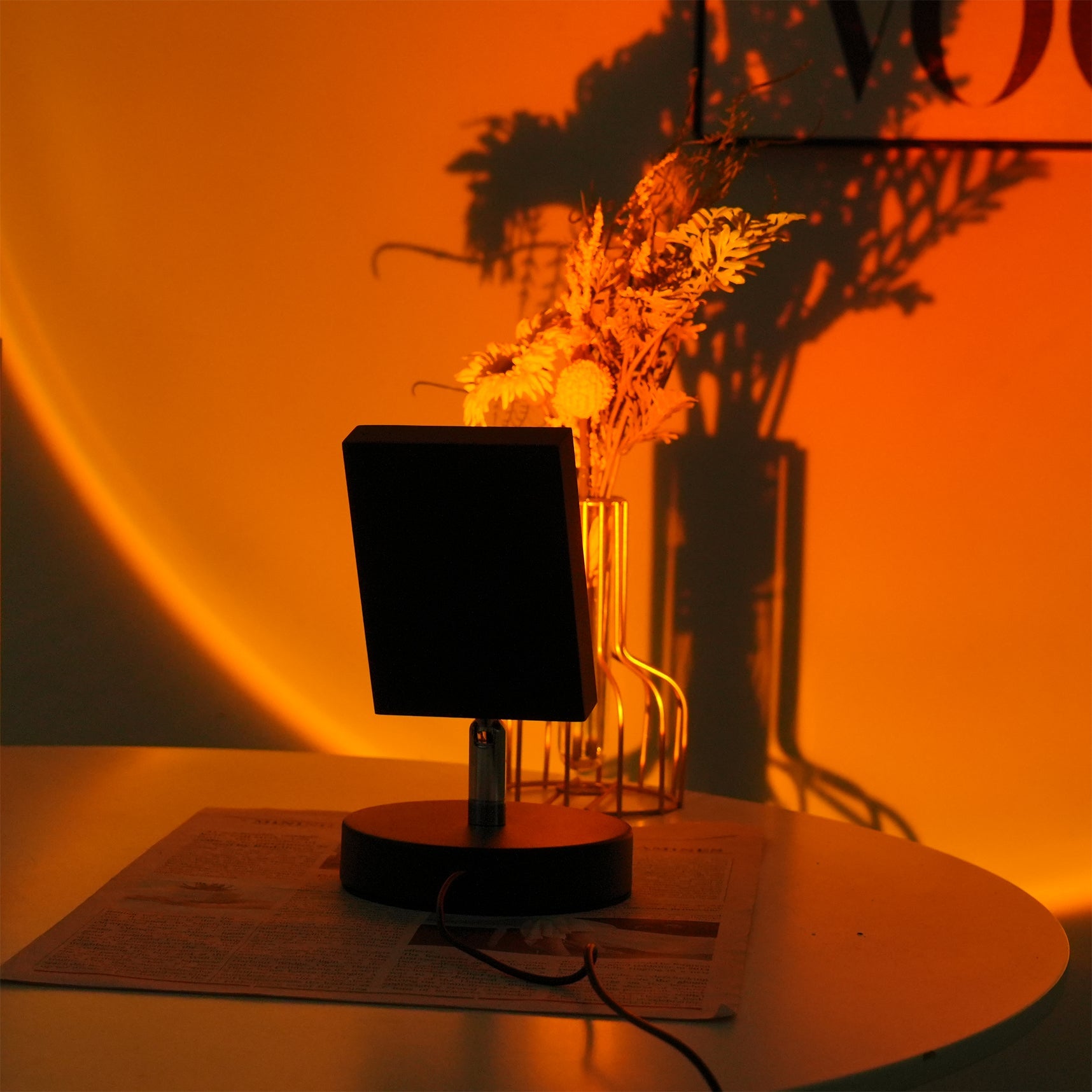 Elioum Table Lamp