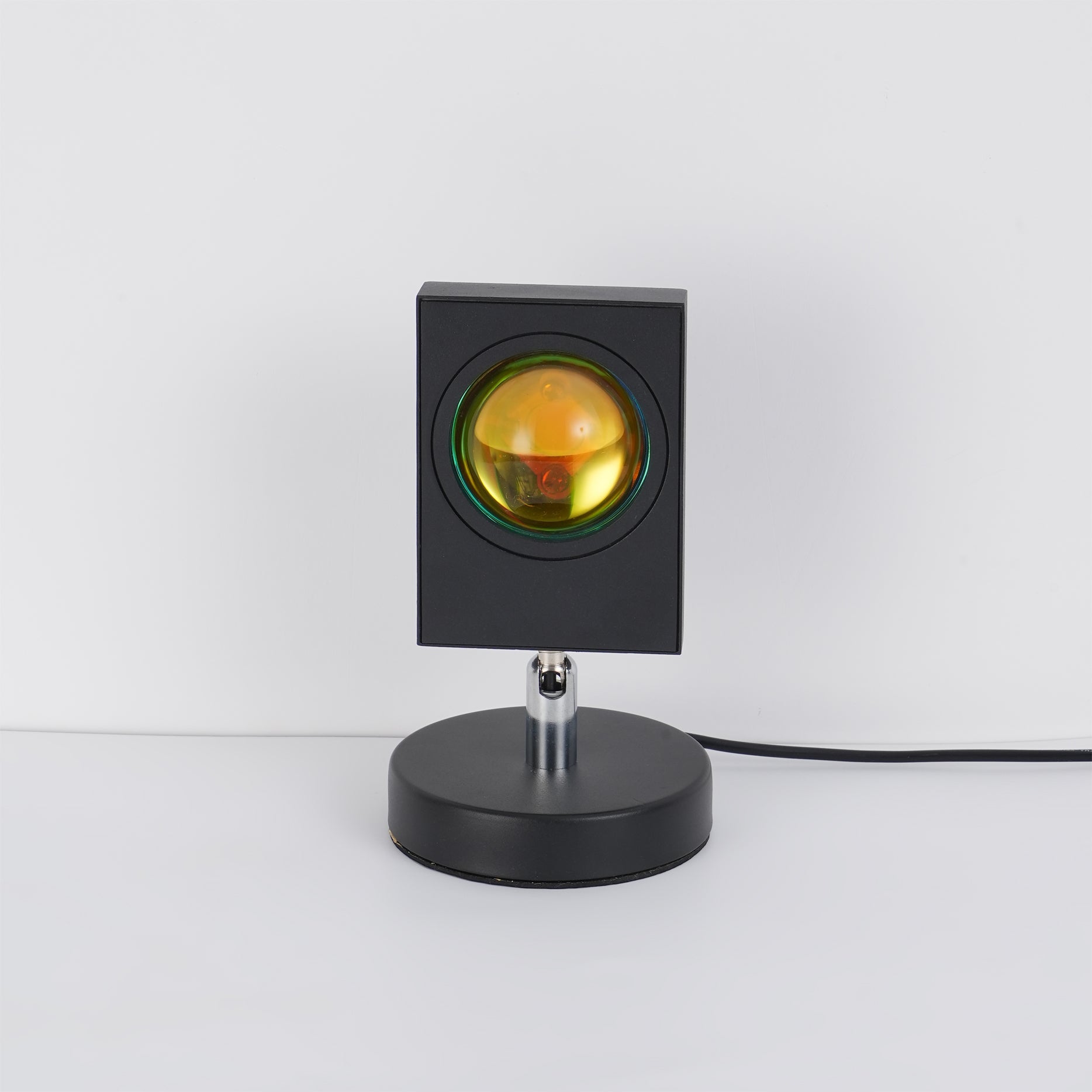 Elioum Table Lamp