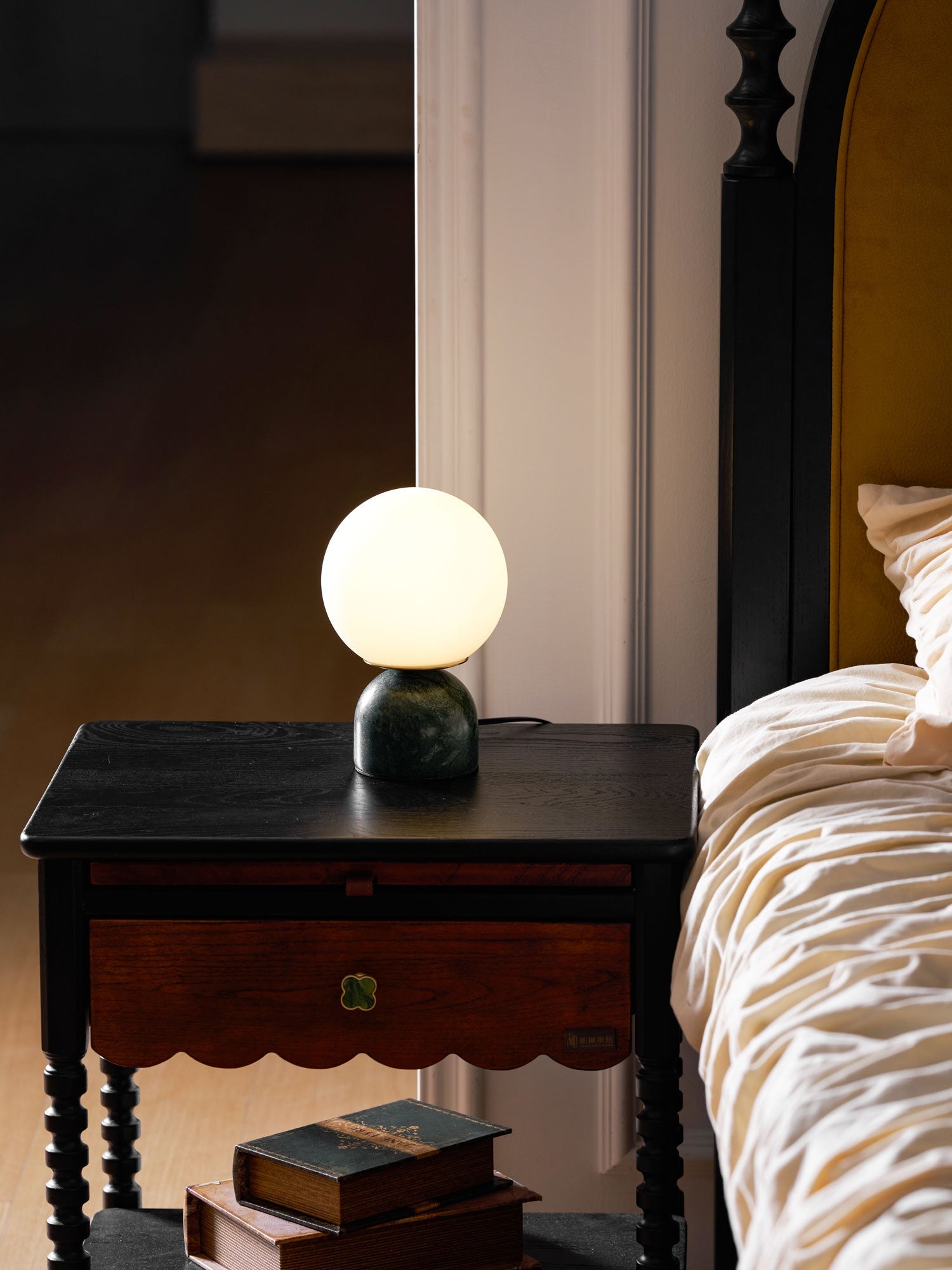 Okavo Globe Table Lamp