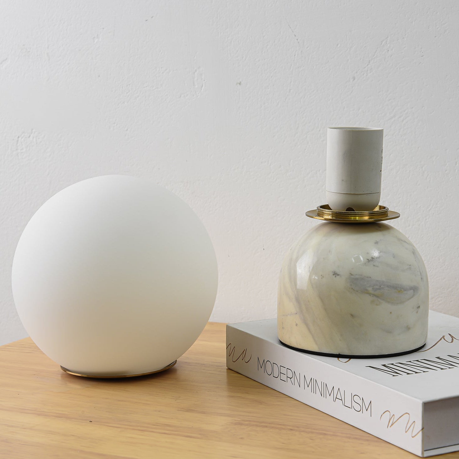 Okavo Globe Table Lamp