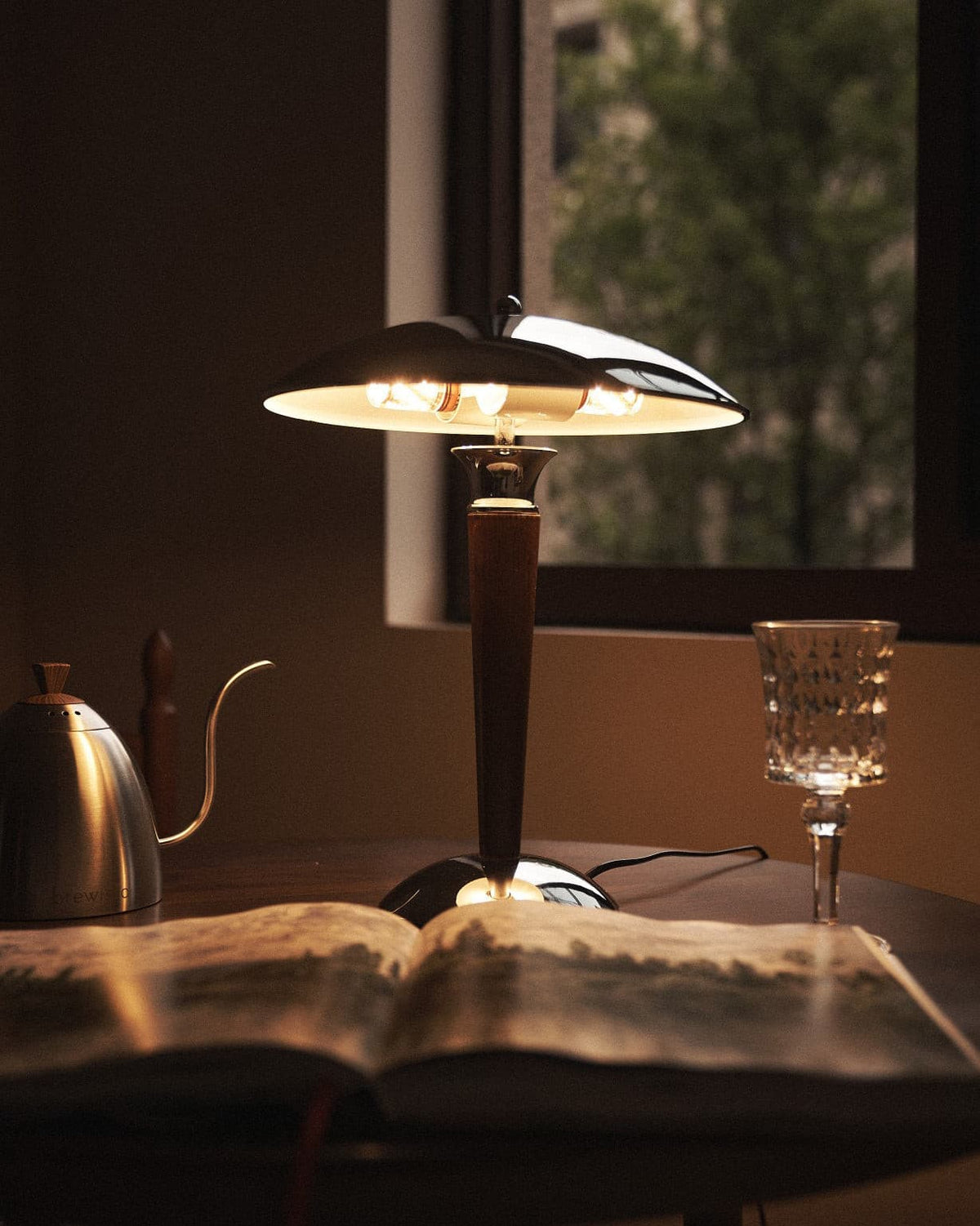 Paxnova Table Lamp