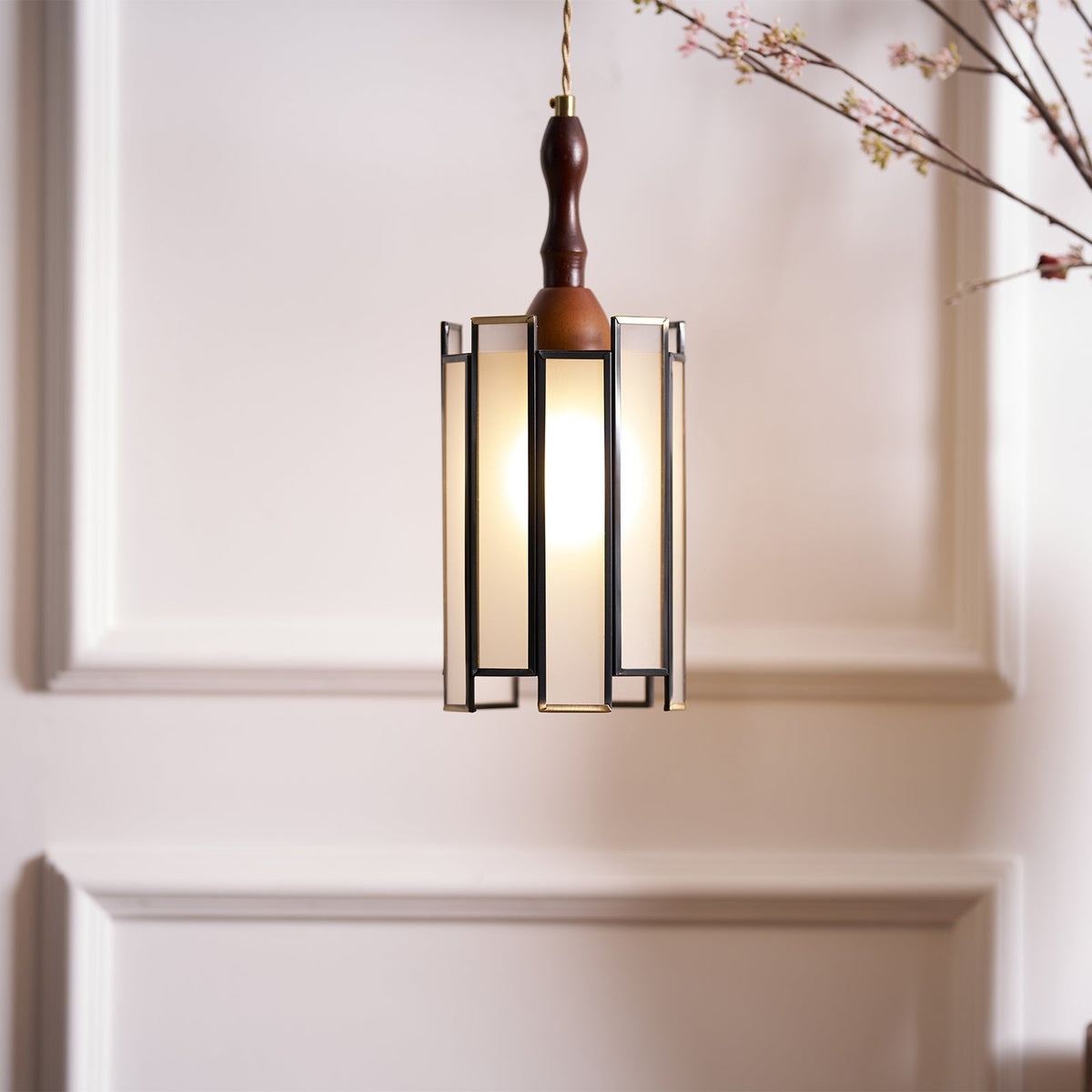 Tiffany Stained Glass Pendant Lamp - Vakkerlight