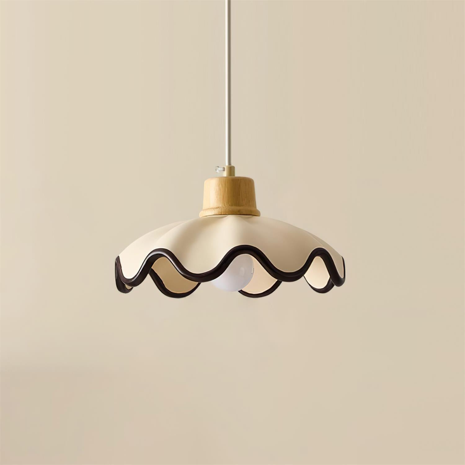 Halenoal Scalloped Pendant Light
