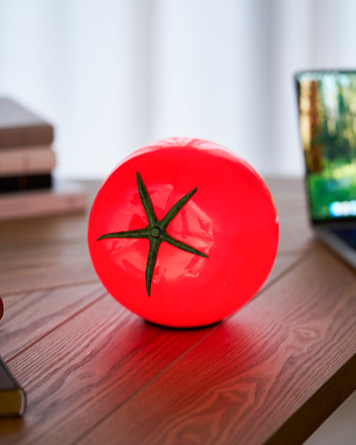 Halearey Tomato Table Lamp