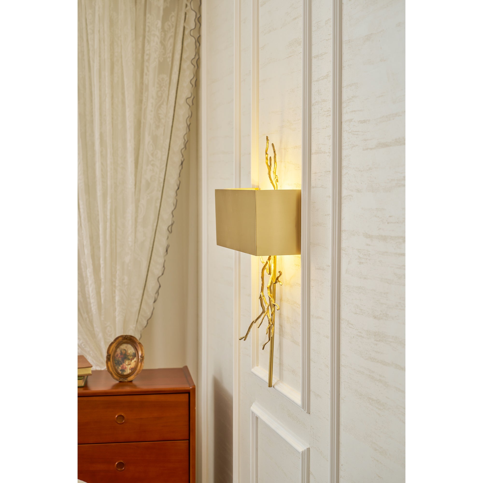 Jorri Branch Wall Light