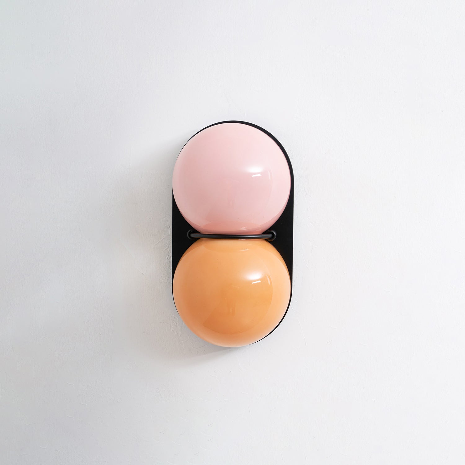 Akroia Wall Light