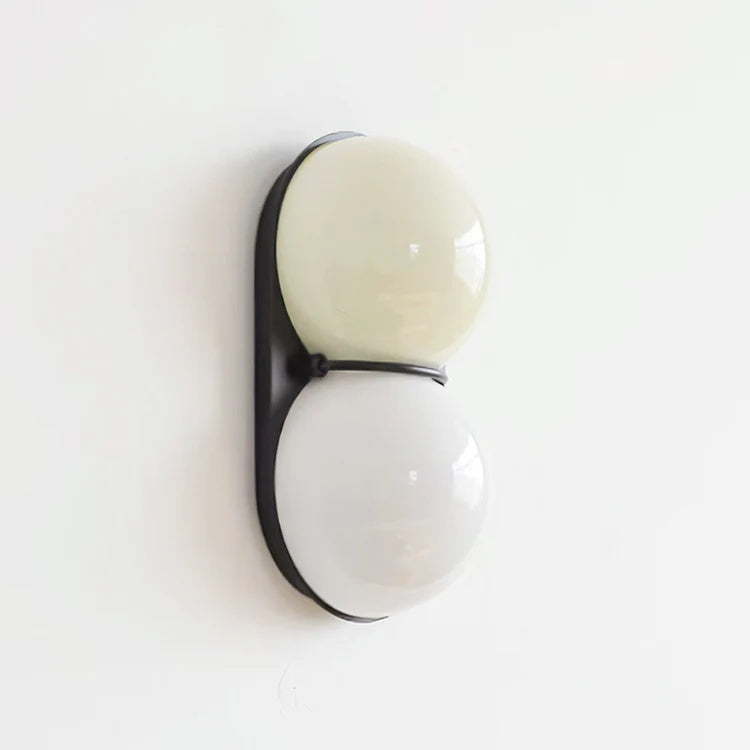Akroia Wall Light