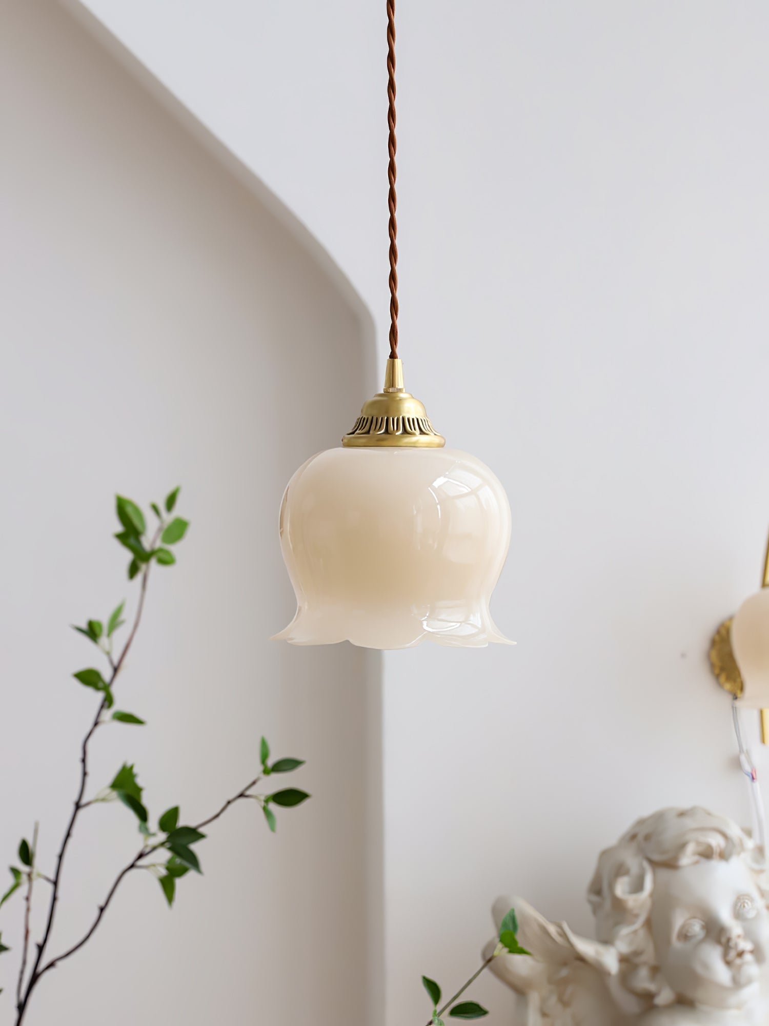 Emaley Flower Pendant Light