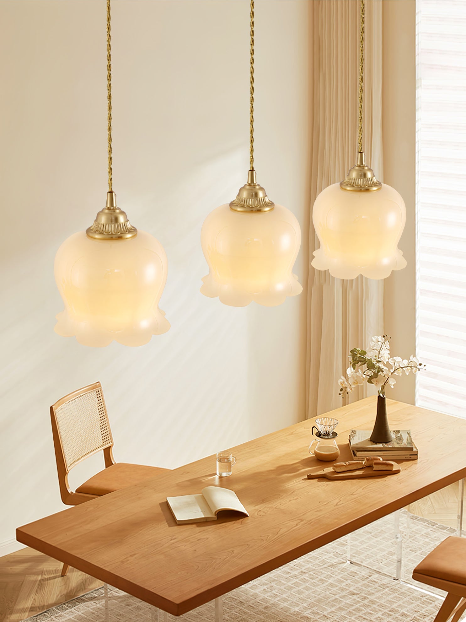 Emaley Flower Pendant Light