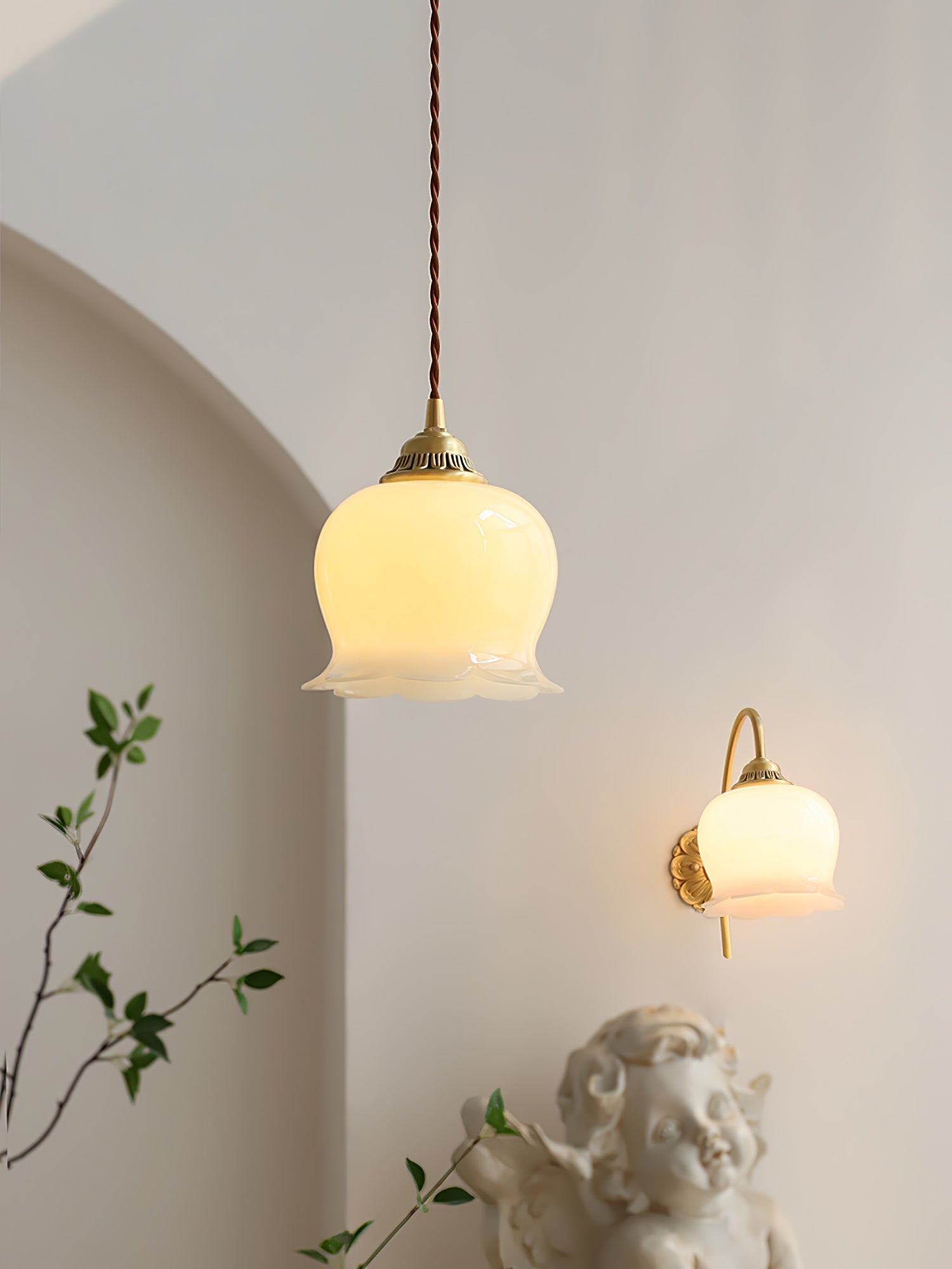Emaley Flower Pendant Light