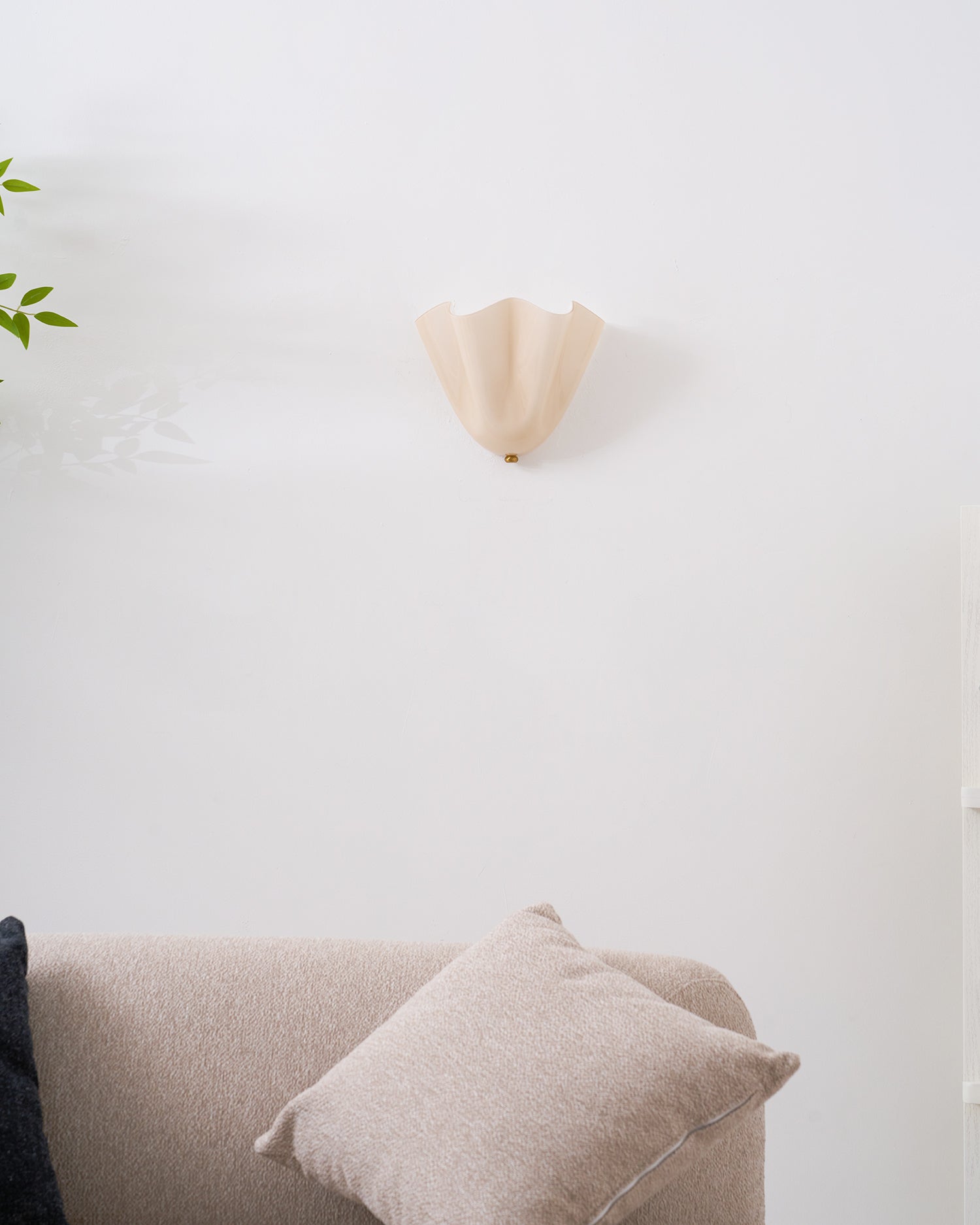 Emuna Shell shape Wall Light
