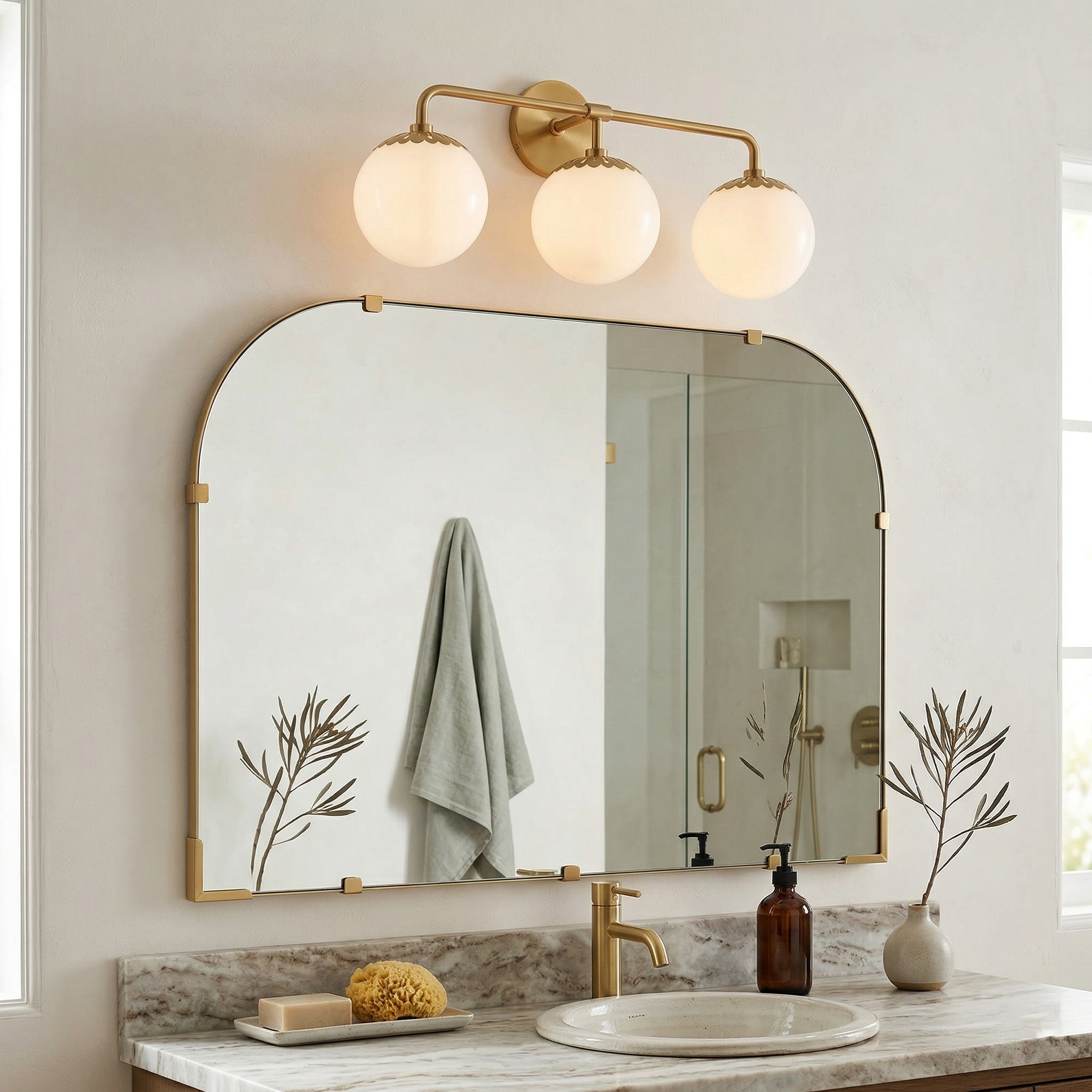 Quini Globe Wall Light