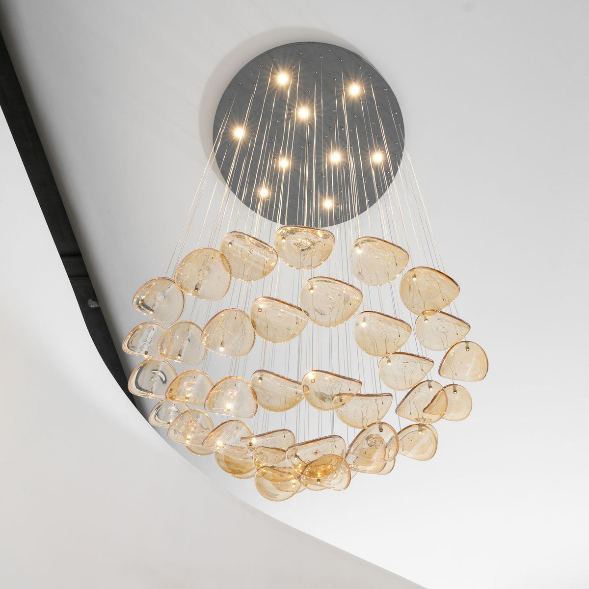 Wave Floating Leaf Chandelier - Vakkerlight