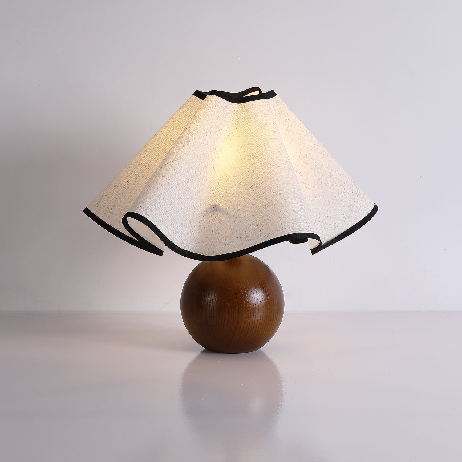 Melto Wave Table Lamp