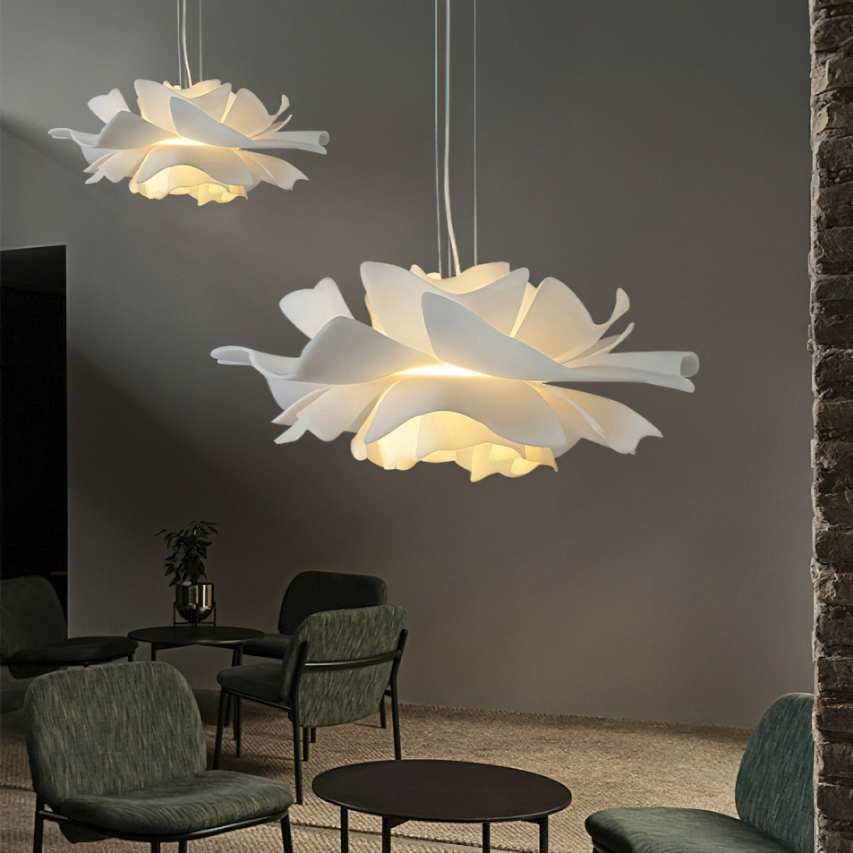 Oakin Lotus Pendant Light