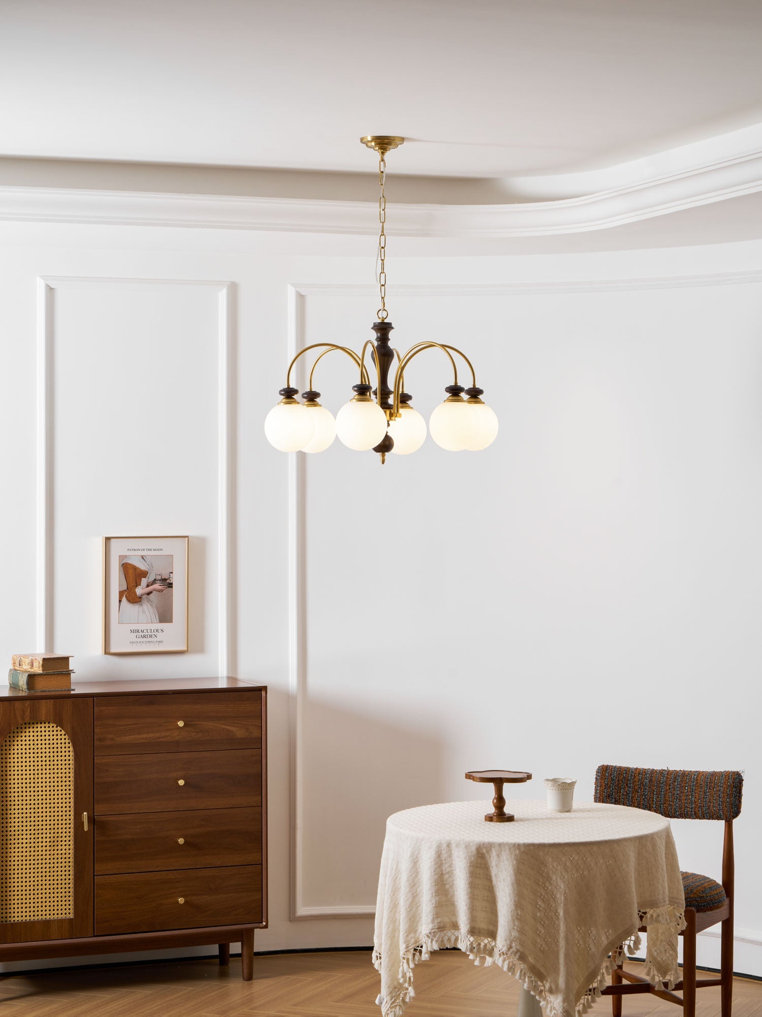 Wynre Classic Chandelier