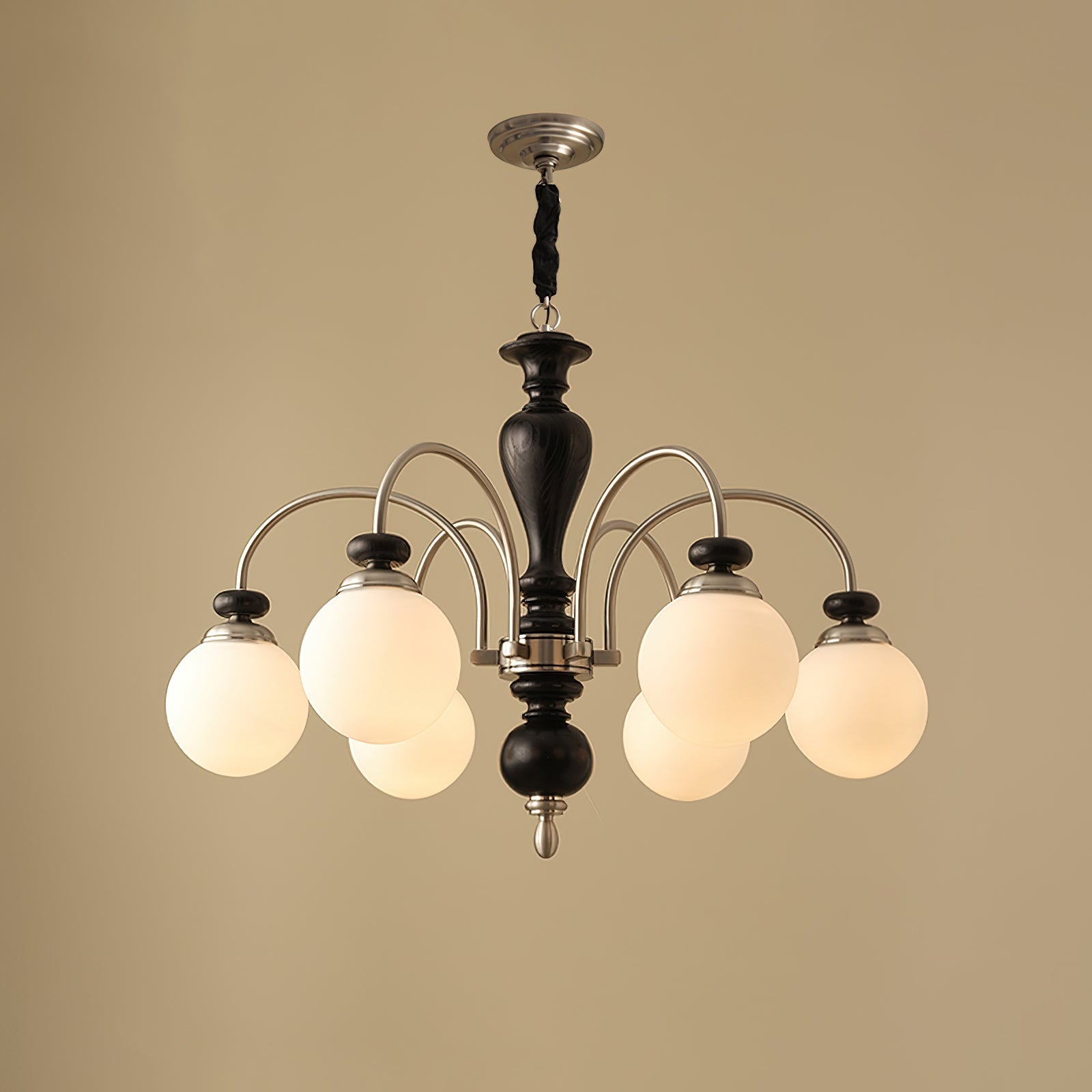 Wynre Classic Chandelier