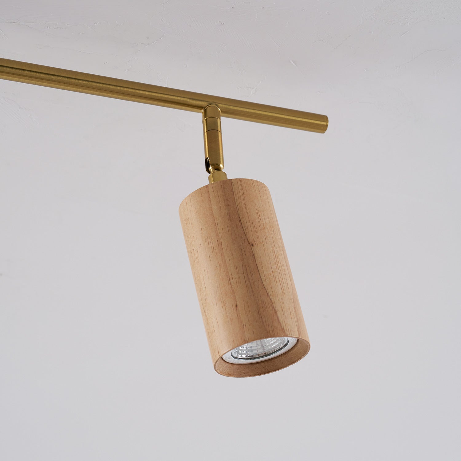 Mardenon Linear Ceiling Light