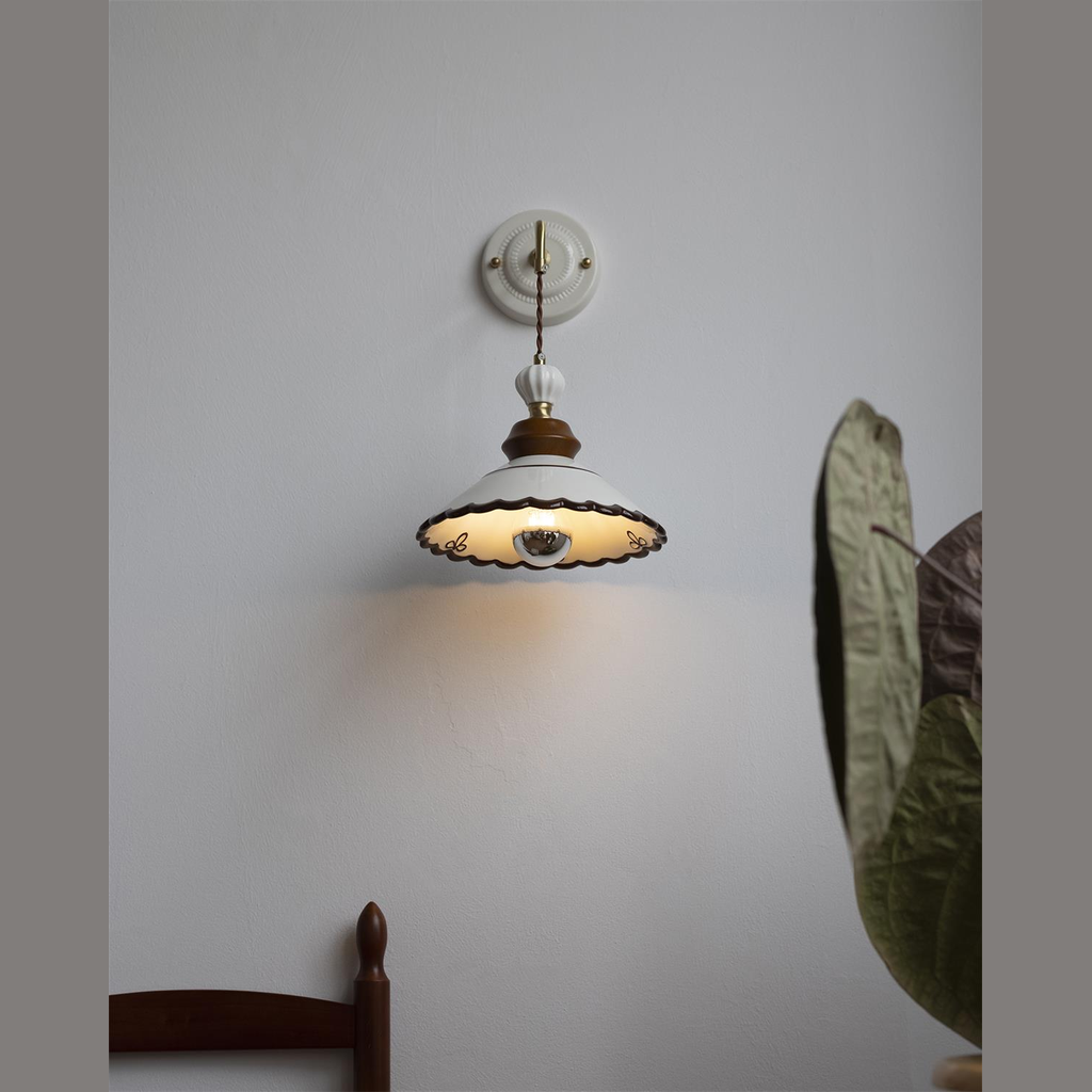 Lanka Wall Light