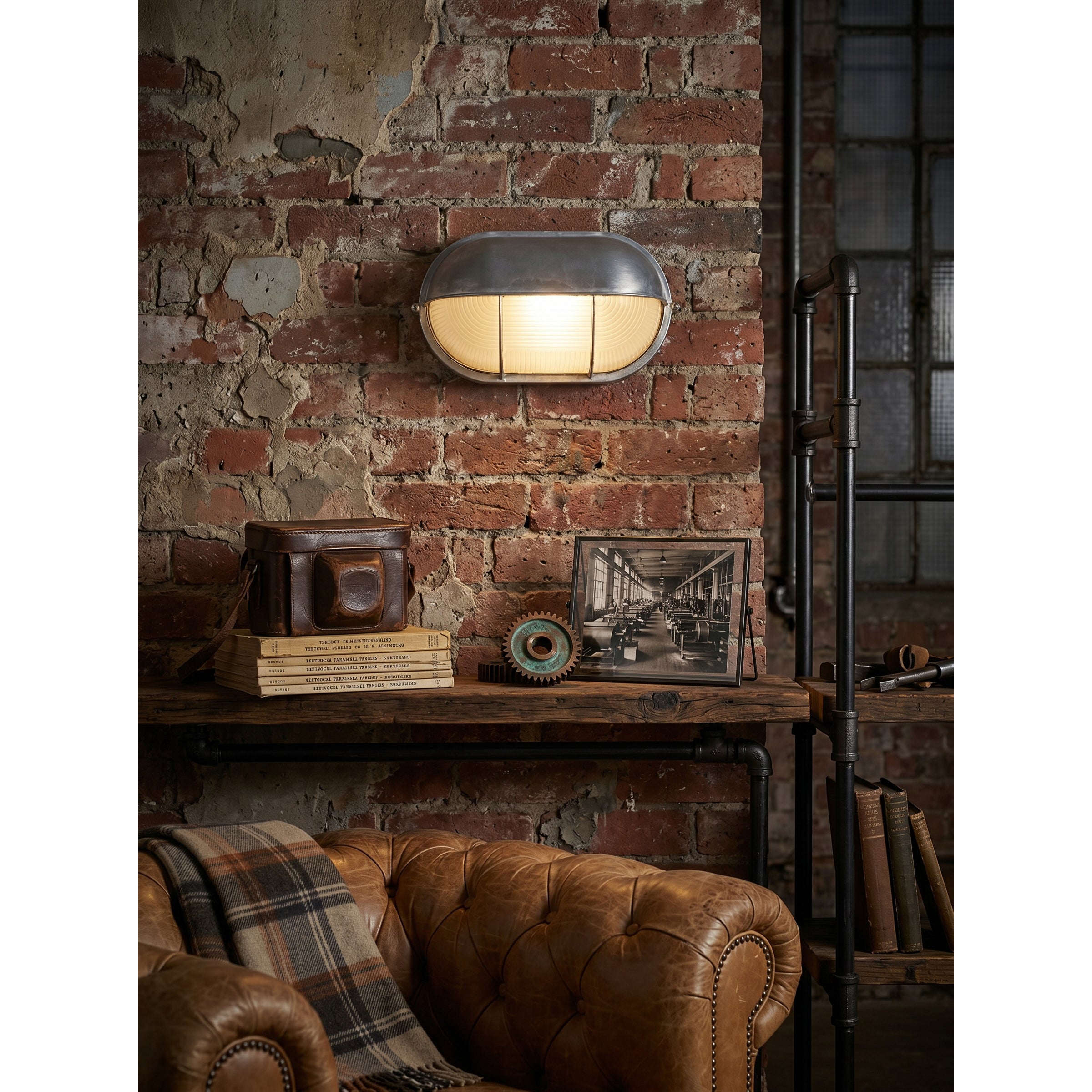 Riova Outdoor Wall Light