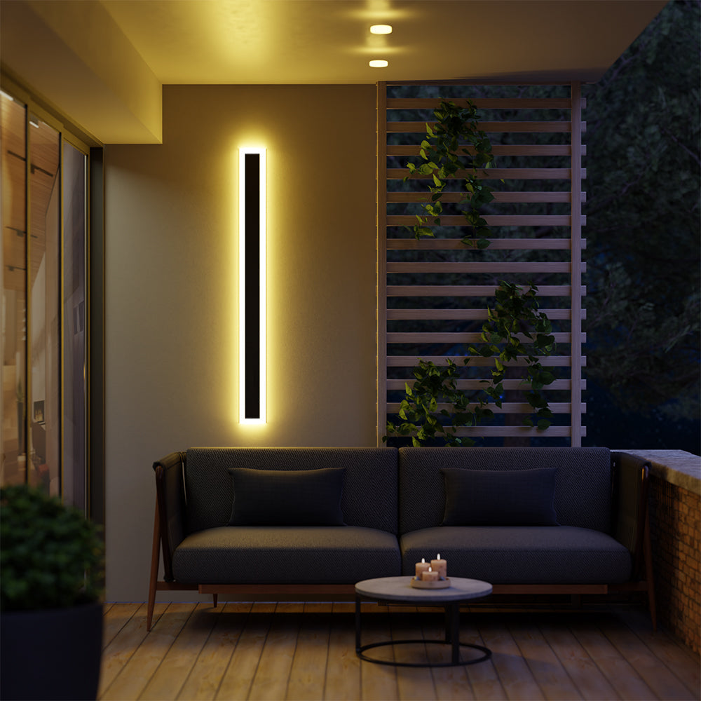 Quinlen Outdoor Wall Light