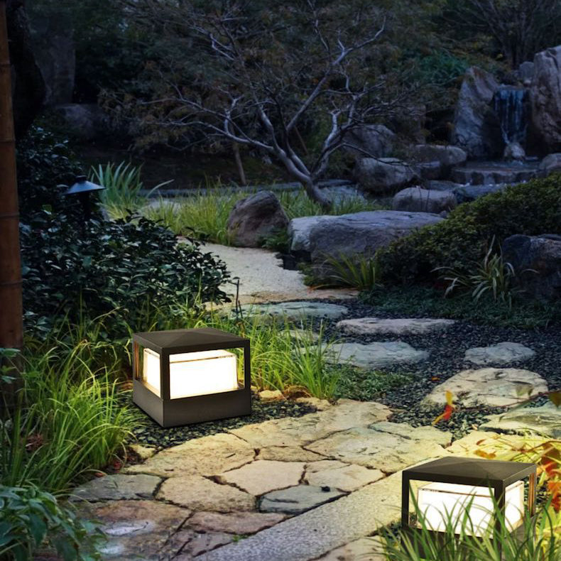 Lexlium Outdoor Wall Light