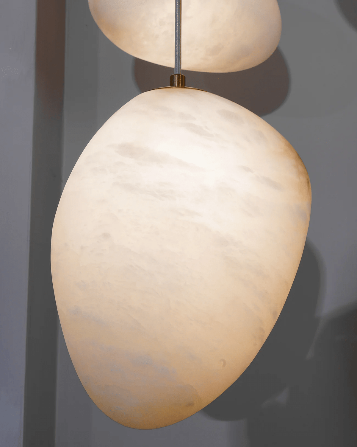 Pebbles Alabaster Pendant Lamp – detail 9
